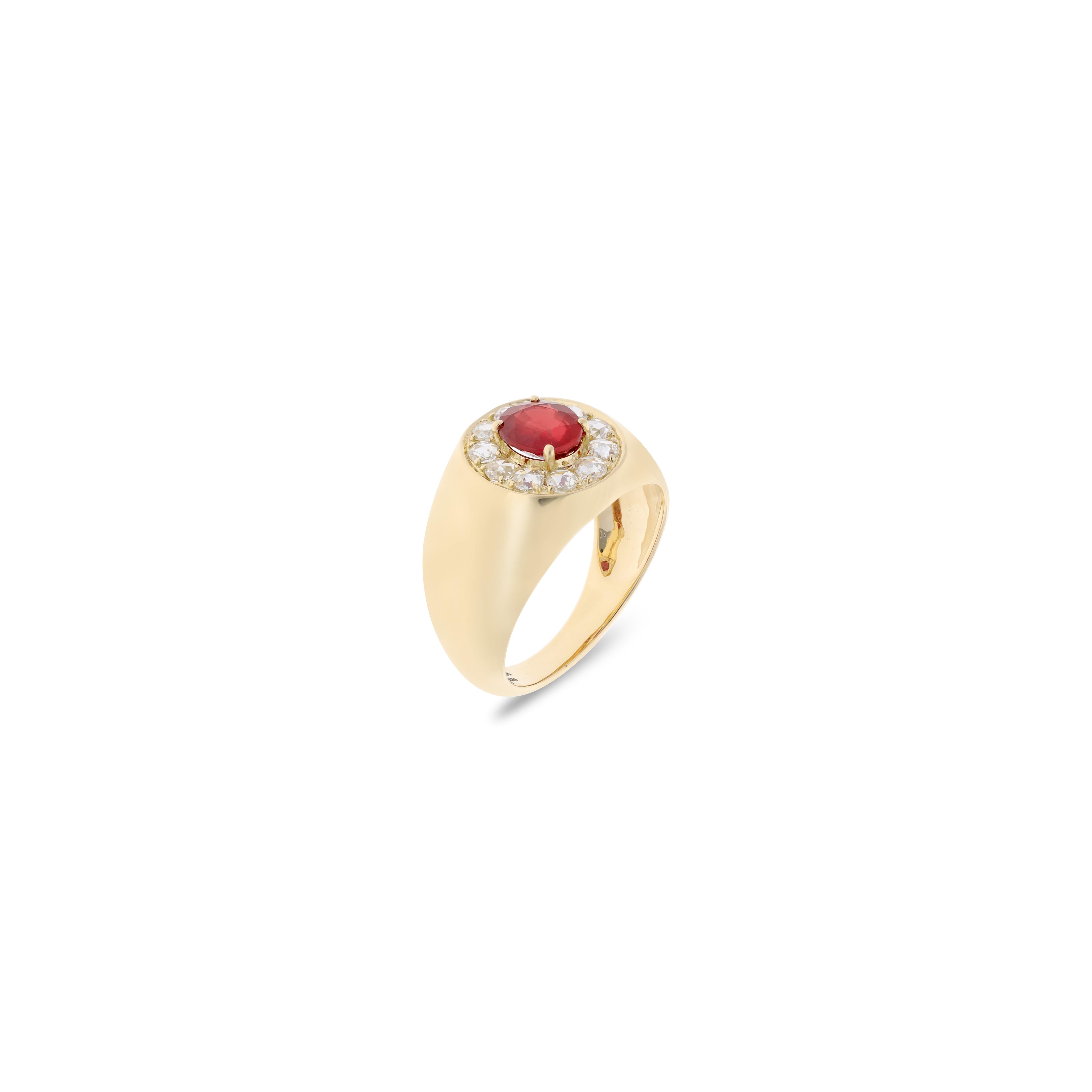 Schöne 18K Gelbgold Rubin 1,08, Diamant 0,34 Ring. Dieser unglaubliche Ring ist aus 18 Karat Gelbgold gefertigt. Die Mitte hält einen schönen Rubin mit einem unglaublichen Spiel der Farbe Muster. Diamant und hat ein schönes Design auf den