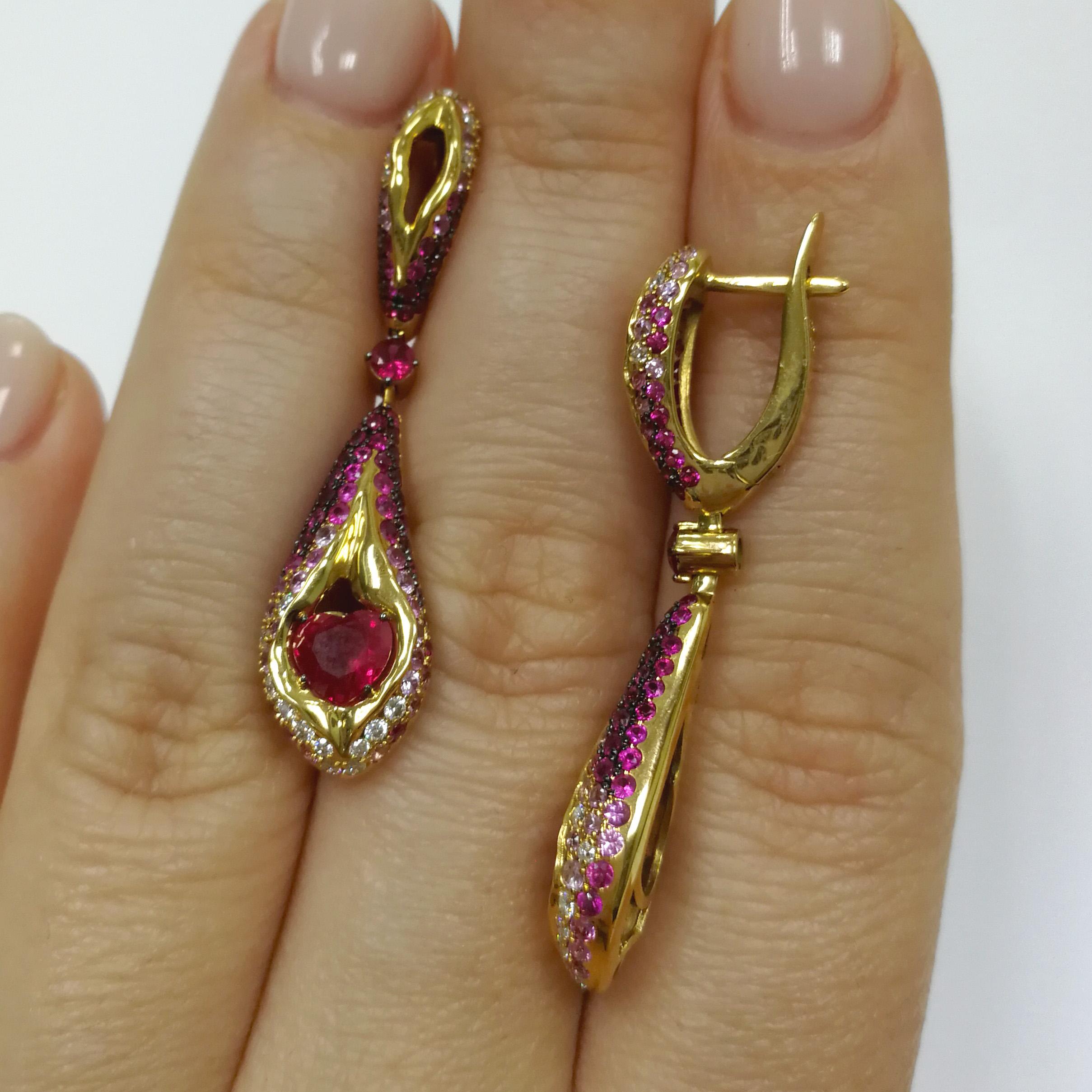 Heart Cut Ruby 1.14 Carat Pink Sapphires Diamonds 18 Karat Yellow Gold Heartbeat Earrings For Sale