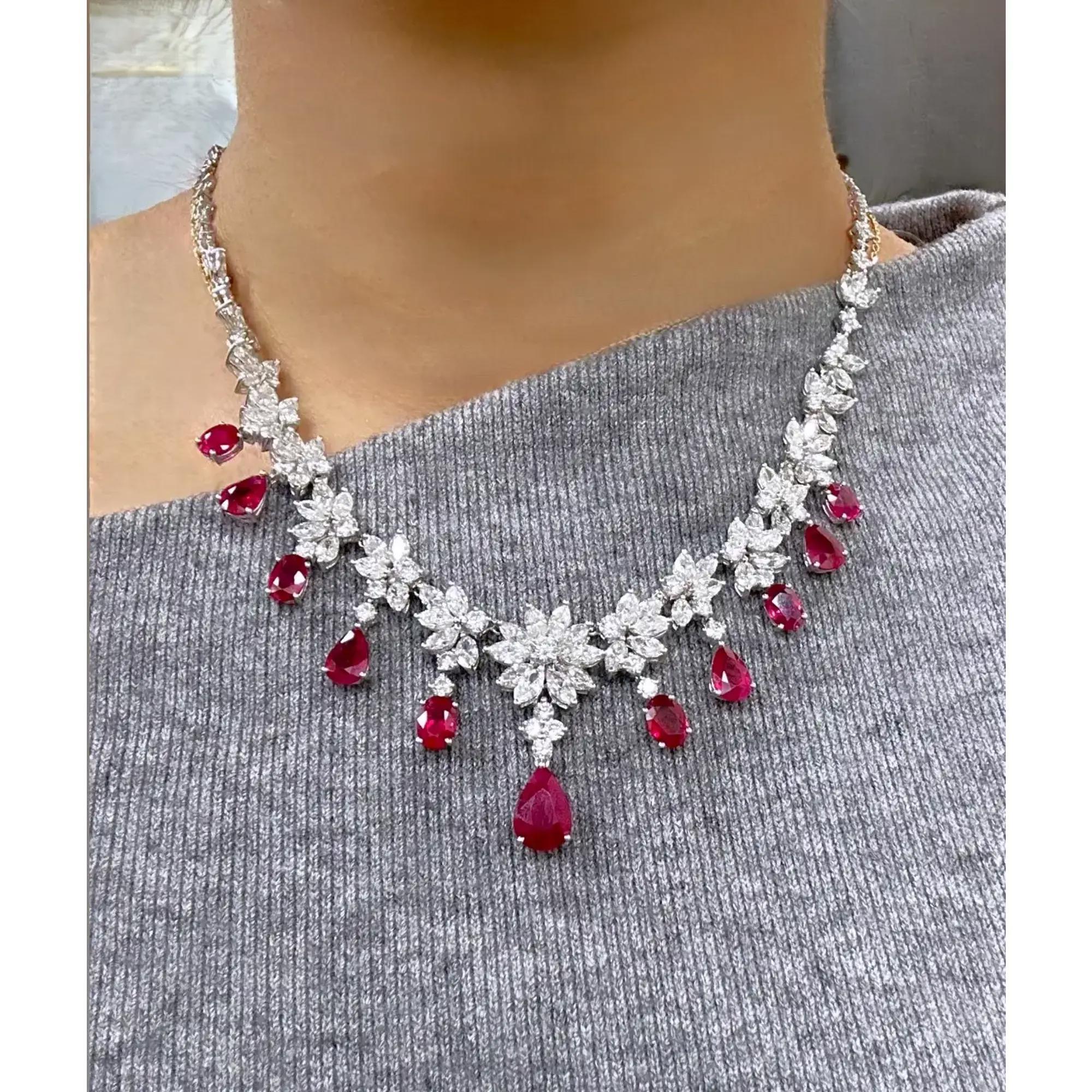 De las mujeres Collar con Rubí 14.22Cttw y Diamante 21.05Cttw Oro Blanco 18K en venta