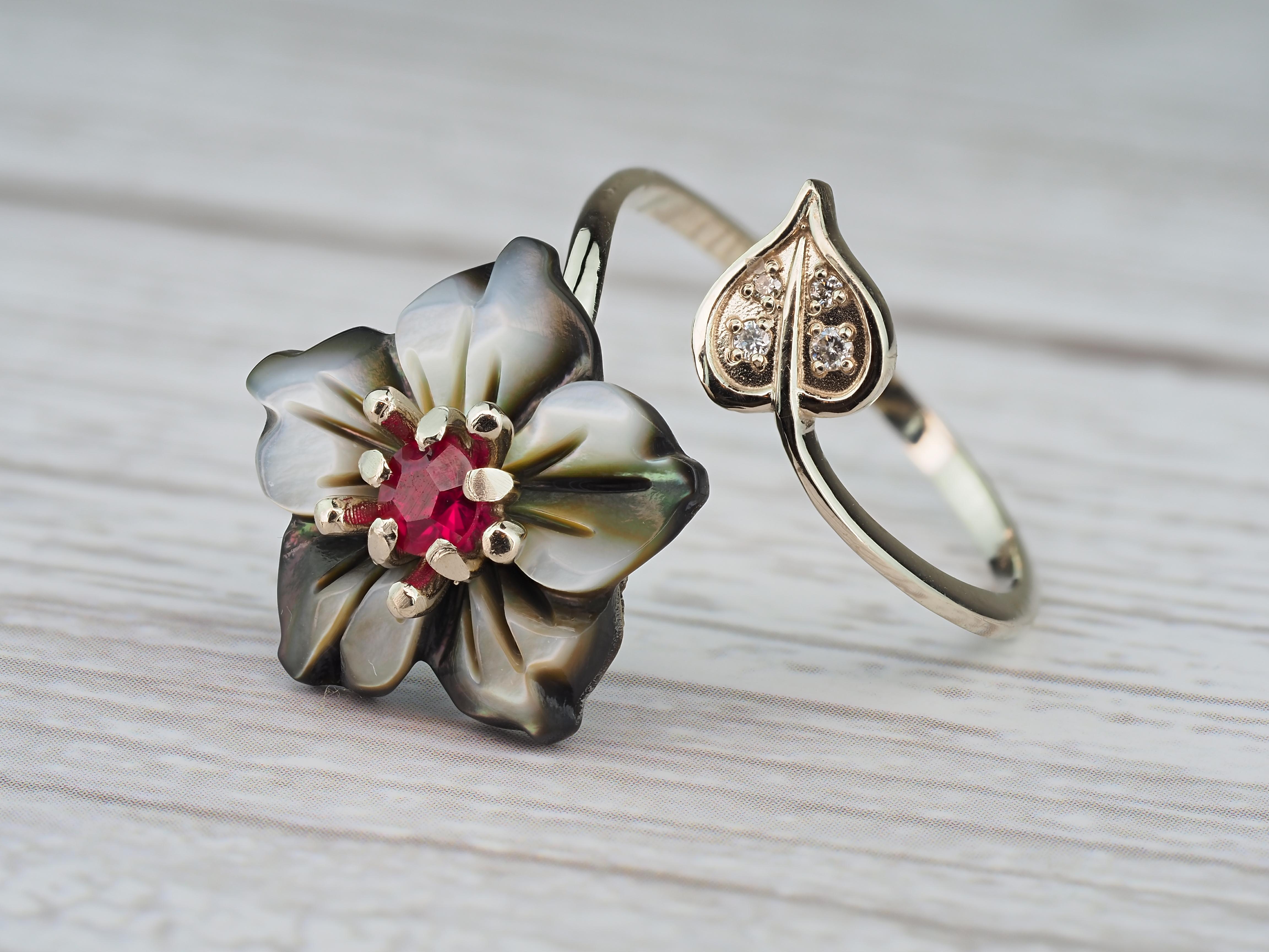 For Sale:  Ruby 14k Gold Ring with Carved Mother of Pearl Flower, Ruby Gold Ring 6