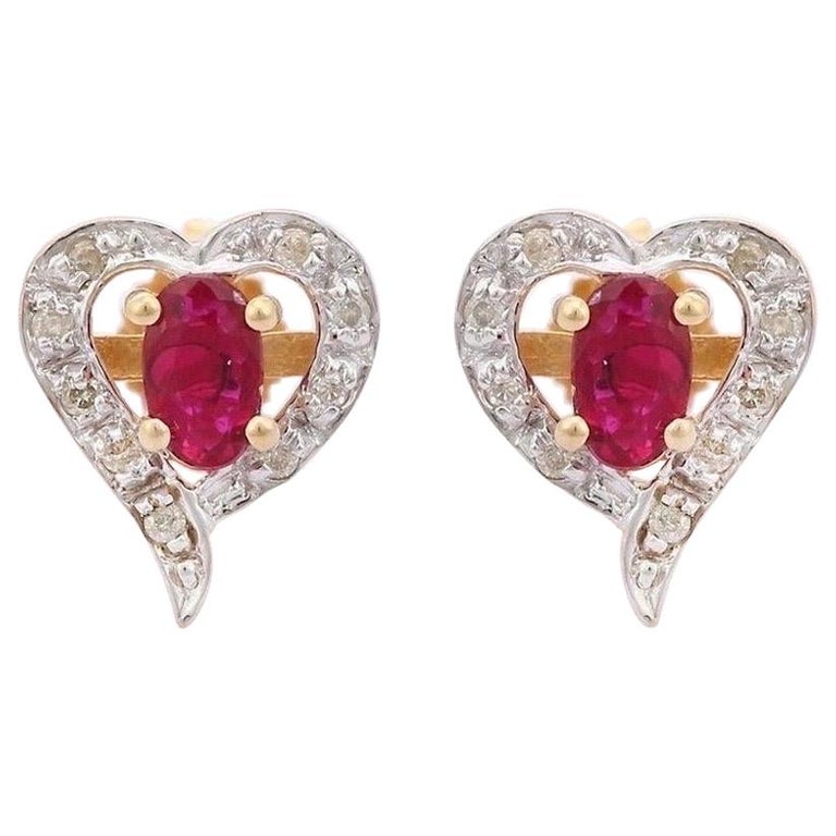 Ruby Diamond 18 Karat Gold Heart Stud Earrings For Sale at 1stDibs