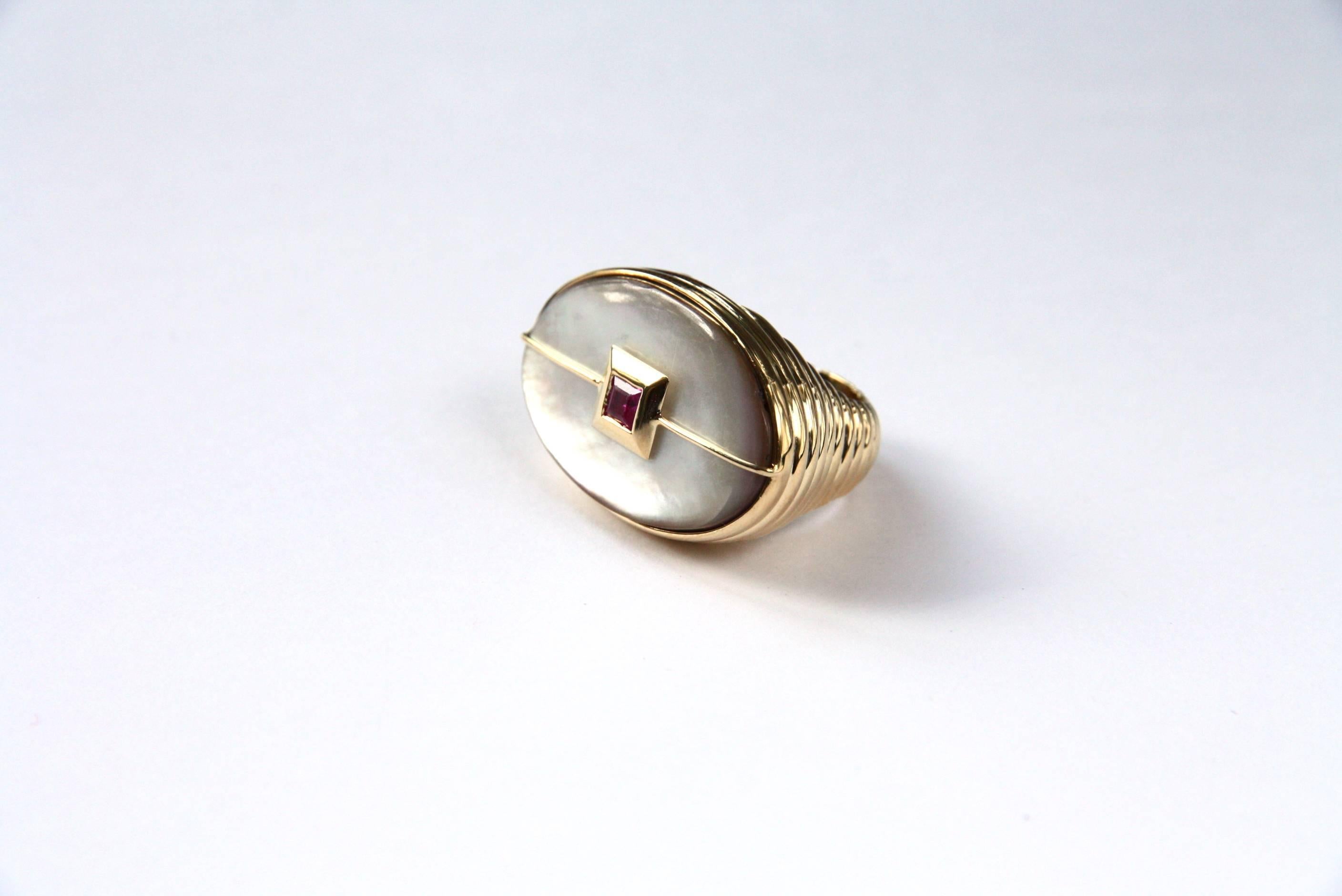 Artisan Ruby 18 Karat Gold Mother of Pearl Cocktail Ring For Sale