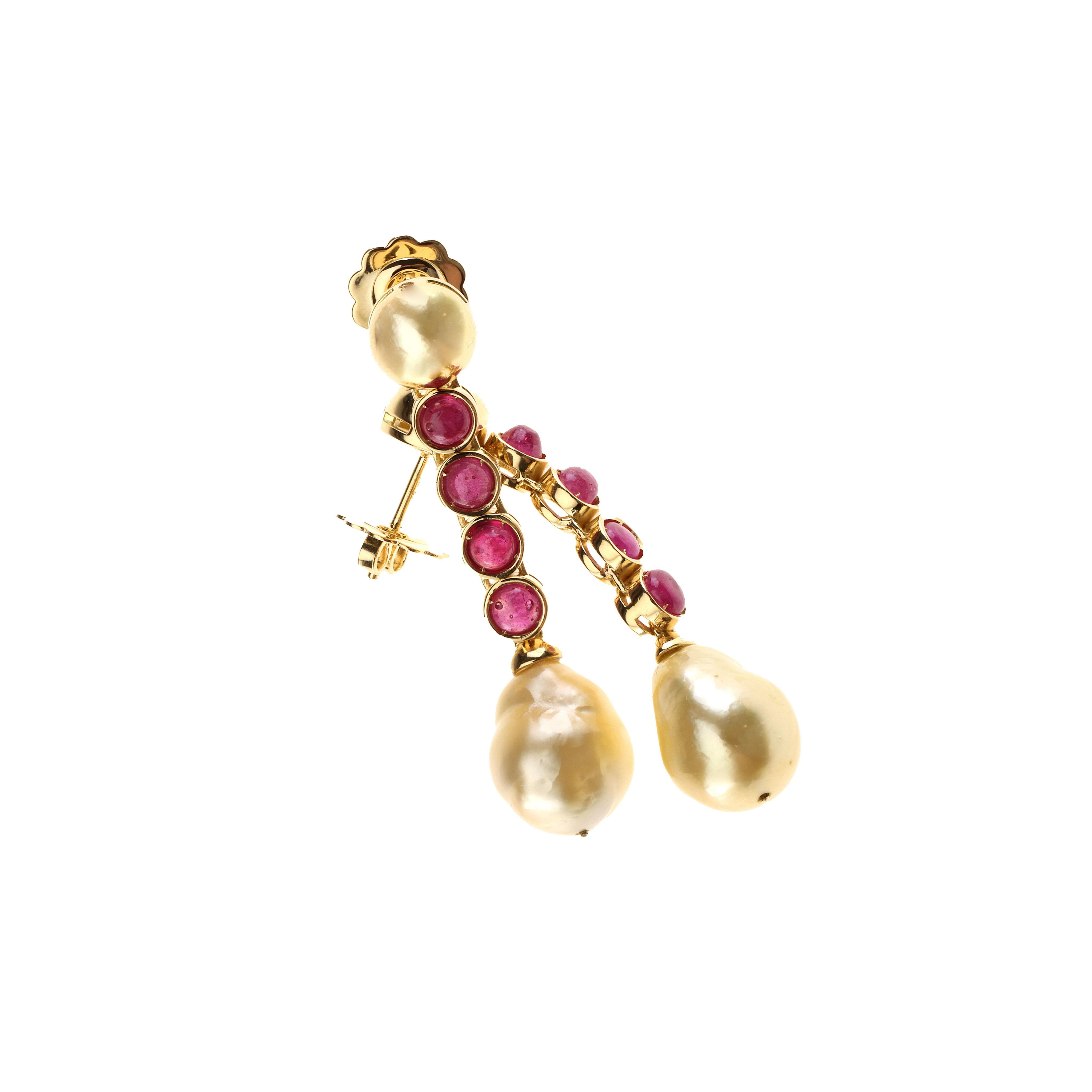 Ruby 18 Karat Gold Natural Gold Pearls Earrings In New Condition For Sale In Milan, IT