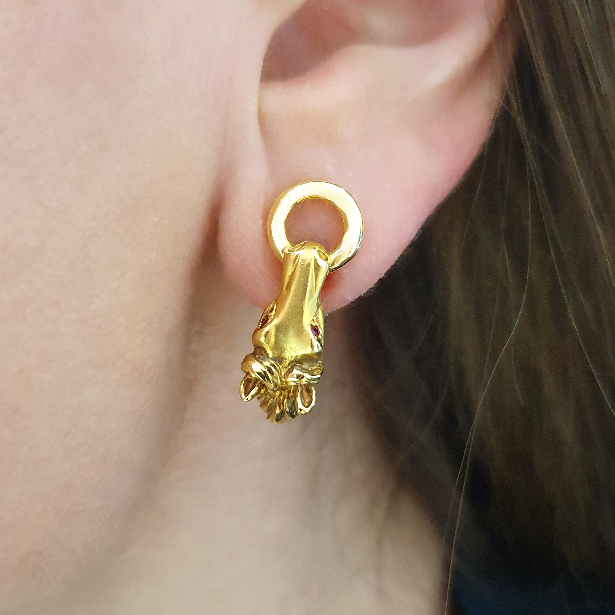 Round Cut Ruby 18K Yellow Gold Horse Head Earrings For Sale