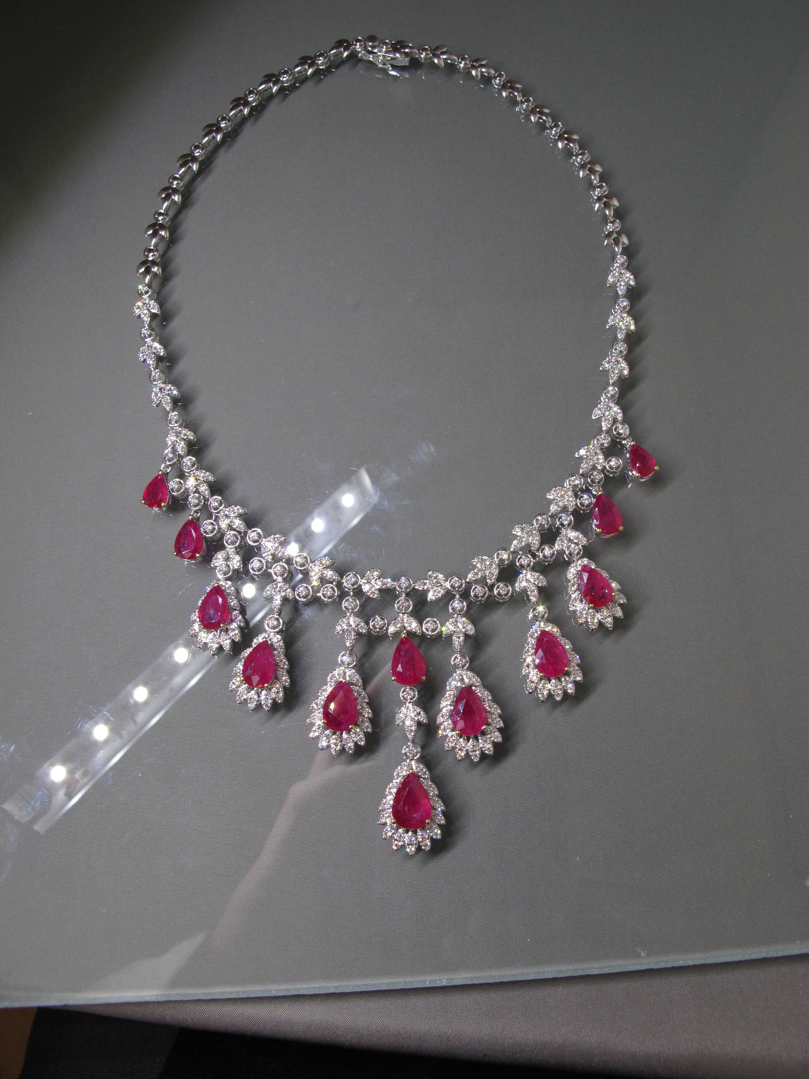 Ruby 19.76 Carat, and Diamond Necklace Earrings Set In New Condition In Richmond, BC