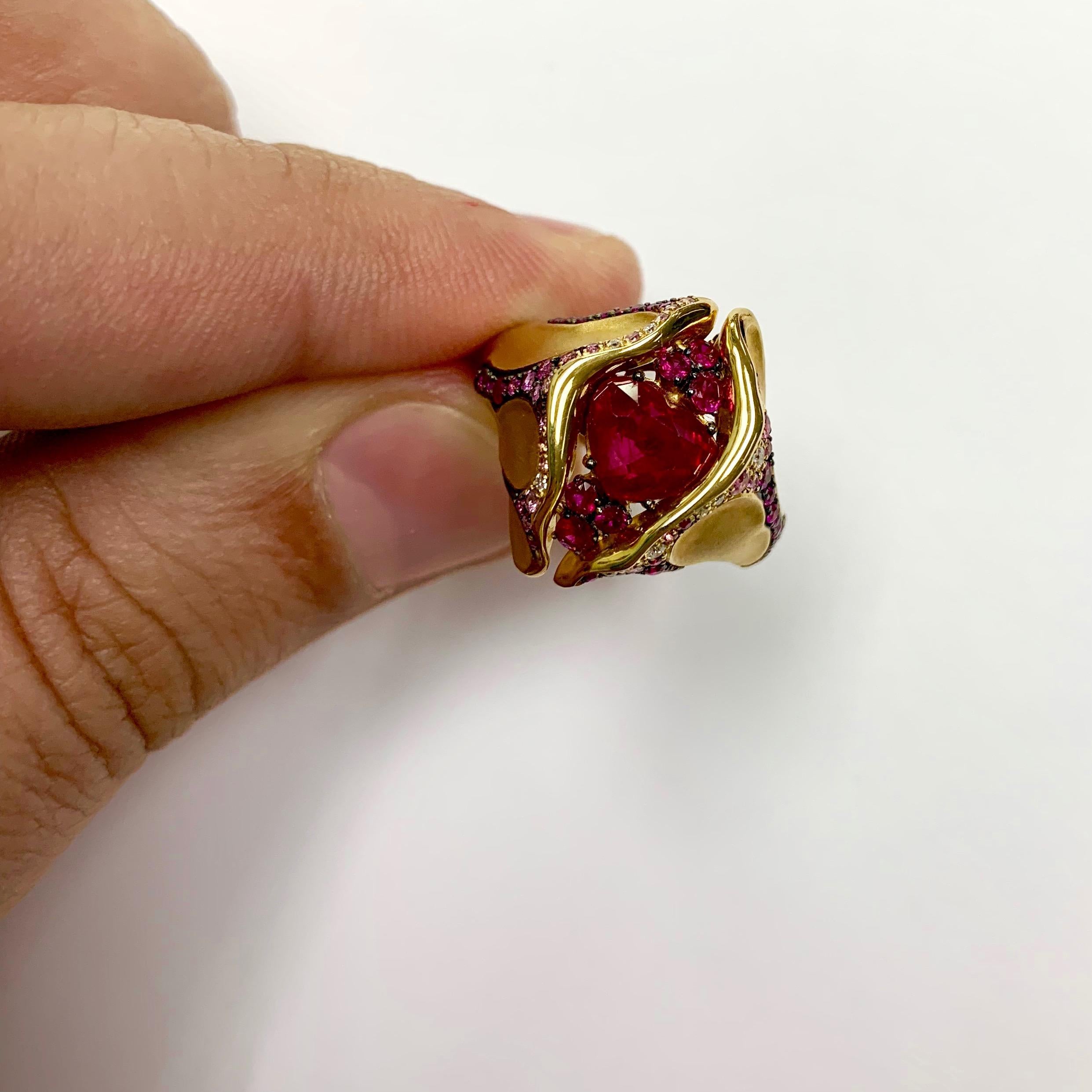 Ruby 2.04 Carat Diamond Pink Sapphire 18 Karat Yellow Gold HeartBeat Ring In New Condition In Bangkok, TH