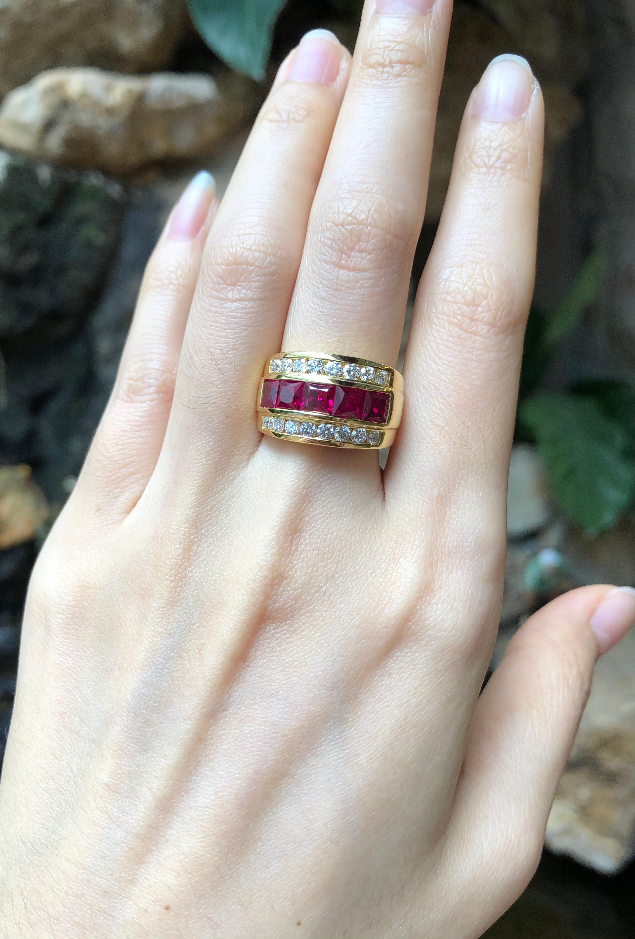 Ruby 2.48 carats with Diamond 0.82 carat Ring set in 18 Karat Gold Settings

Width:  2.0 cm 
Length: 1.2 cm
Ring Size: 51
Total Weight: 12.65 grams

