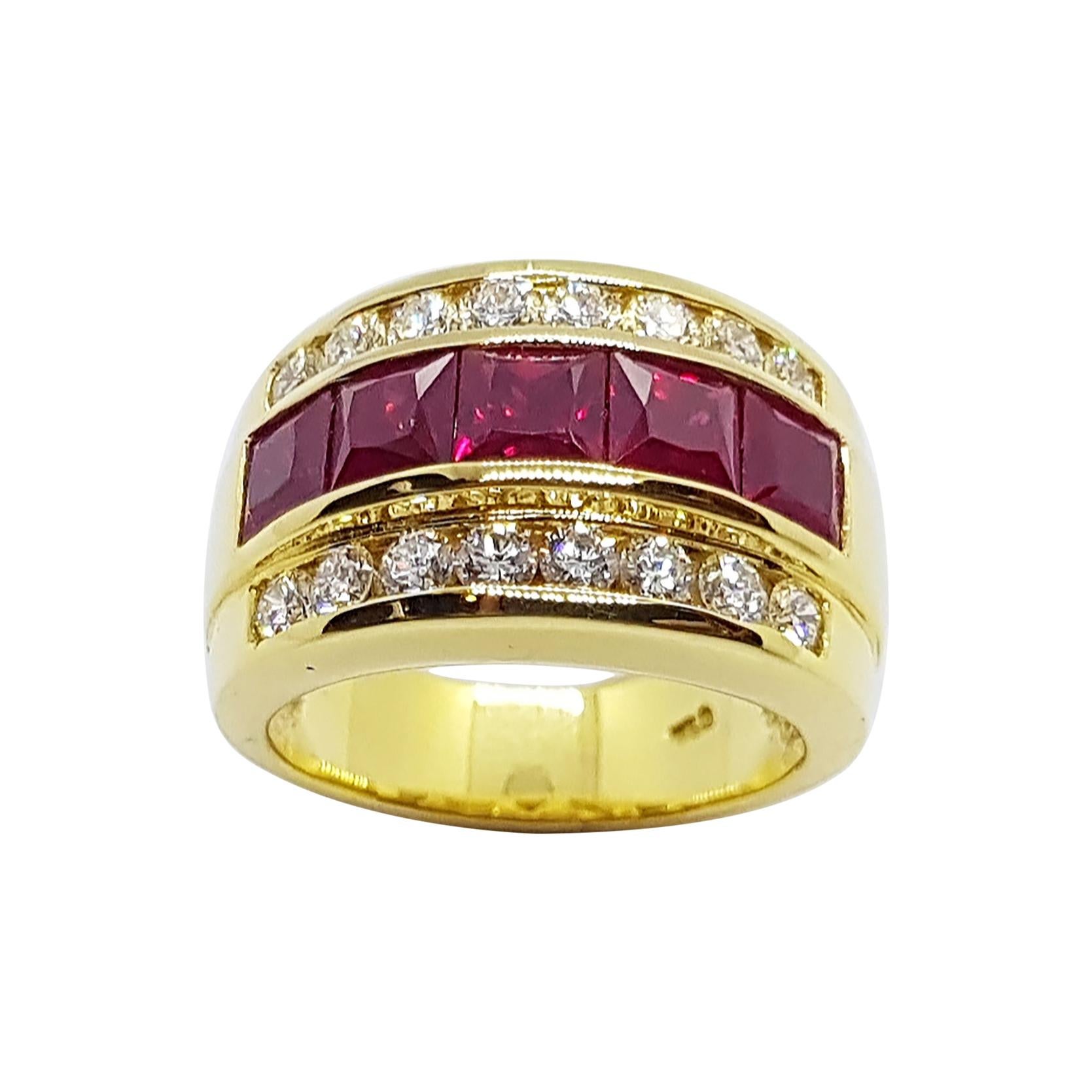 Ruby 2.48 Carats with Diamond 0.82 Carat Ring Set in 18 Karat Gold Settings For Sale