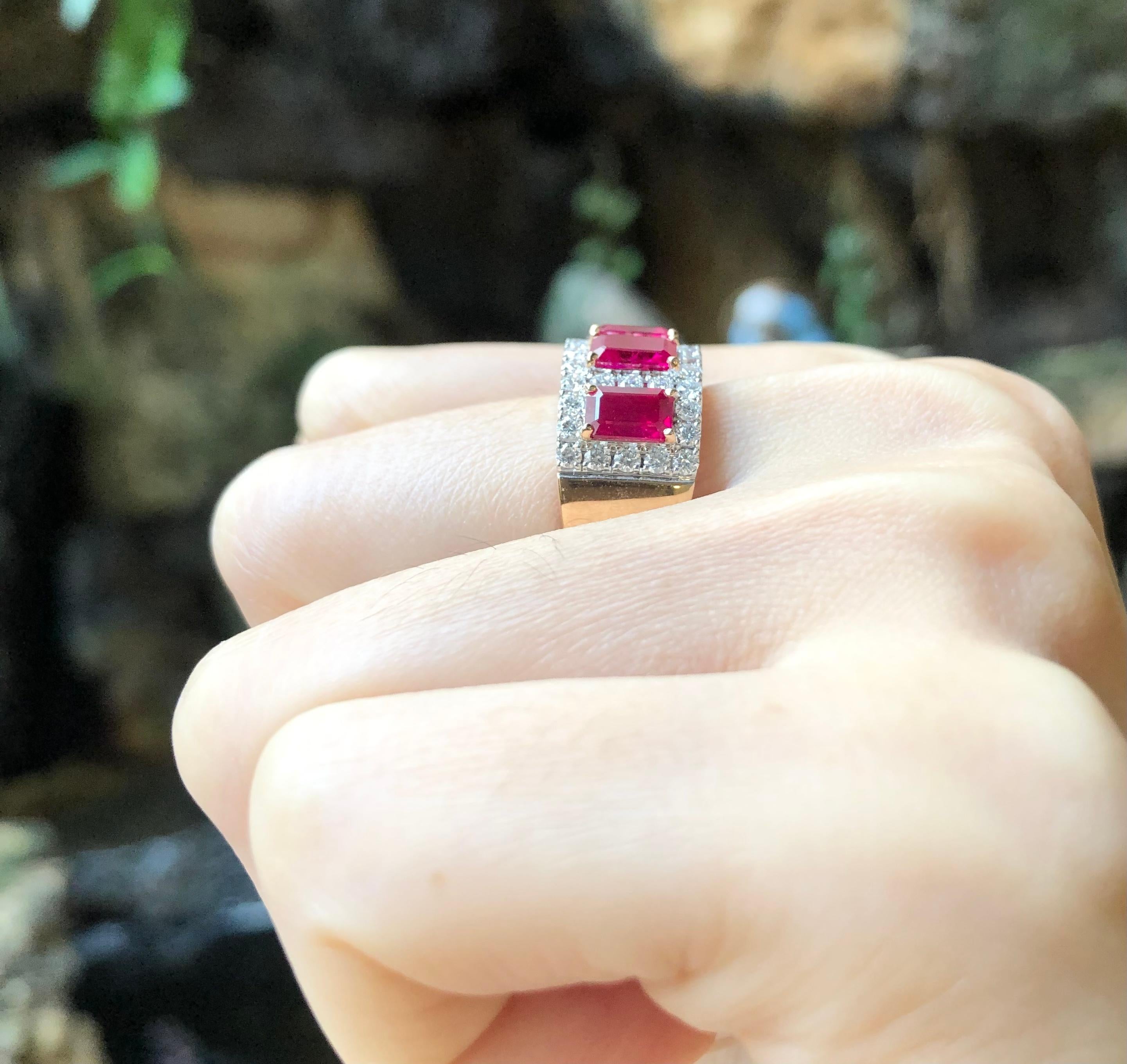 Bague en or rose 18 carats sertie d'un rubis de 2,59 carats et de diamants de 0,82 carat en vente 2