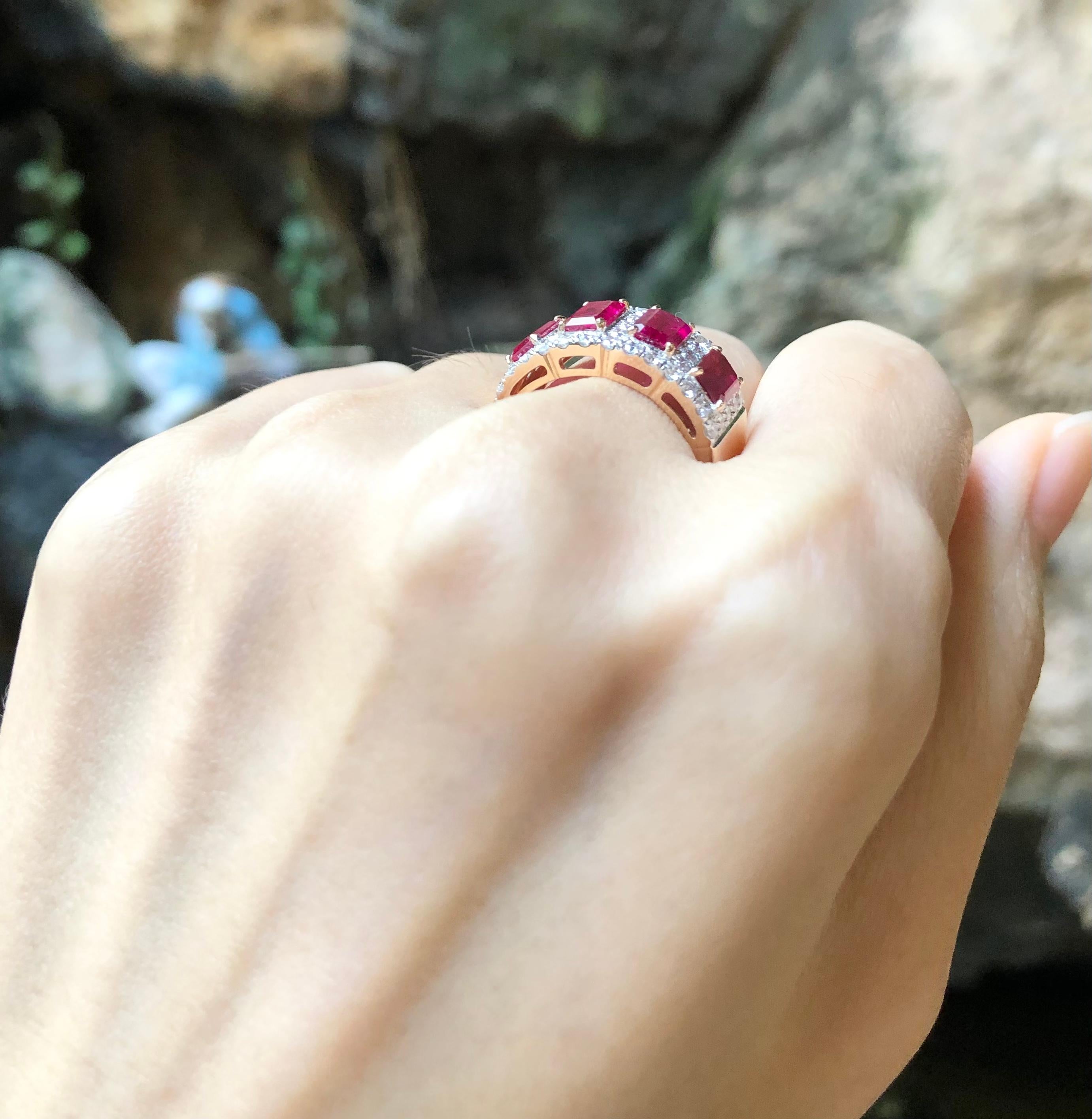 Bague en or rose 18 carats sertie d'un rubis de 2,59 carats et de diamants de 0,82 carat en vente 4