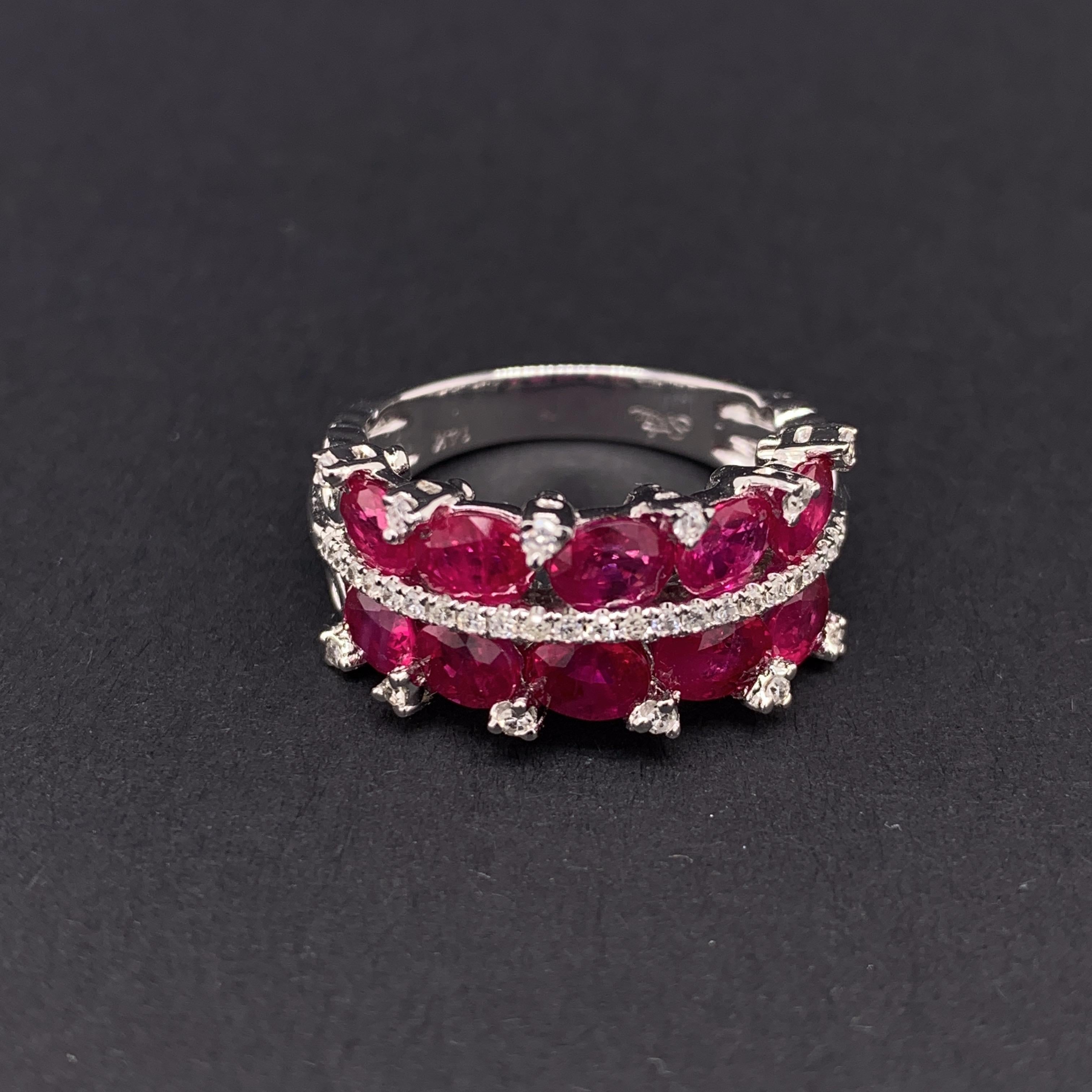 Women's or Men's Ruby 3.5 Carat Diamond Ring For Sale