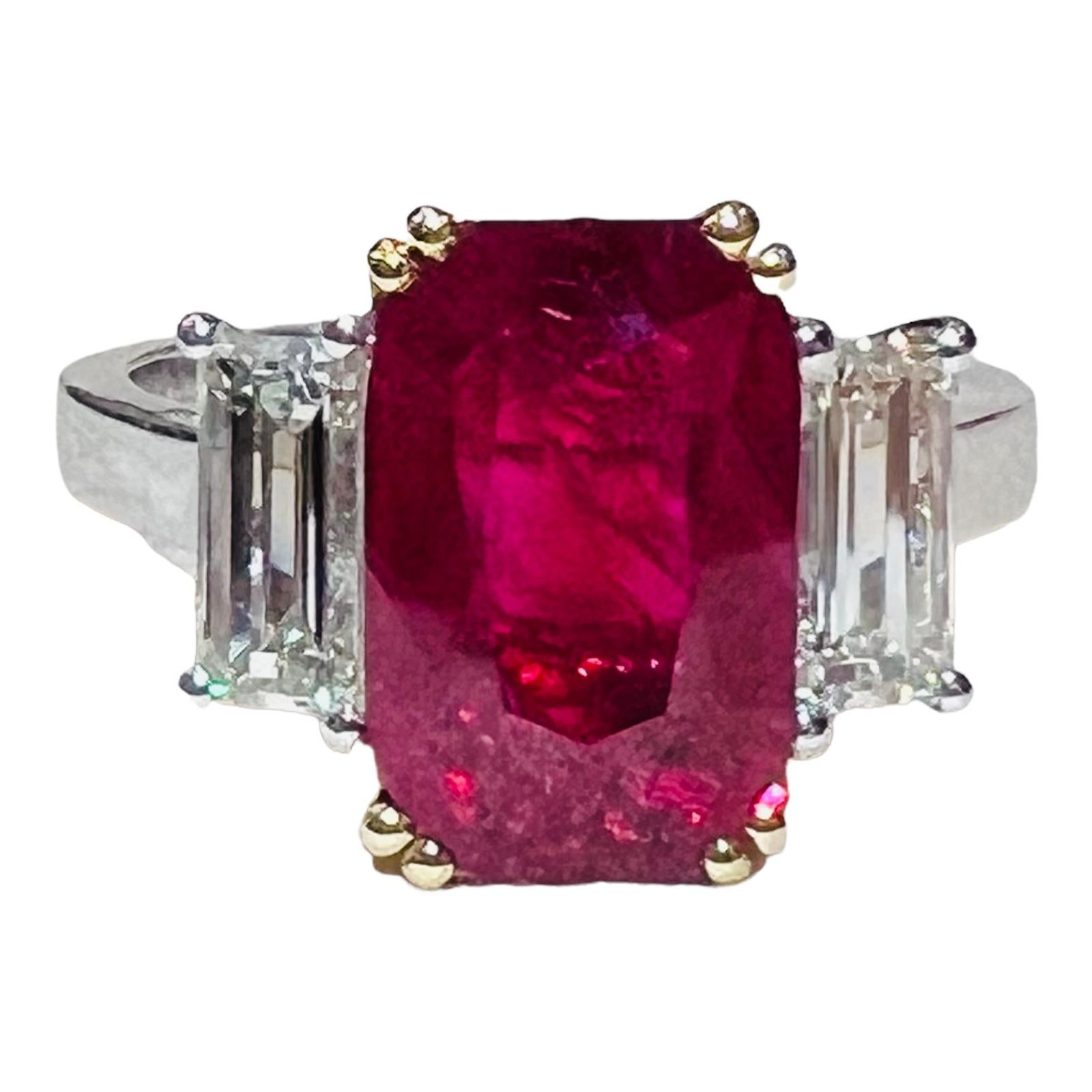 Art Deco Ruby : 4, 07 Carat and Two Diamonds : 1, 19 Carat Engagement Ring