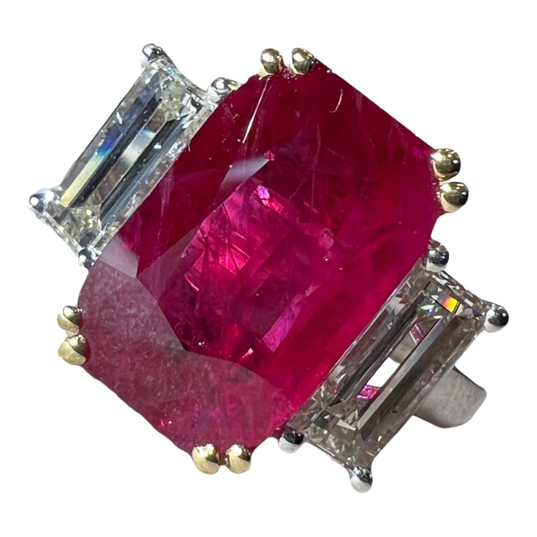 Ruby : 4, 07 Carat and Two Diamonds : 1, 19 Carat Engagement Ring 2