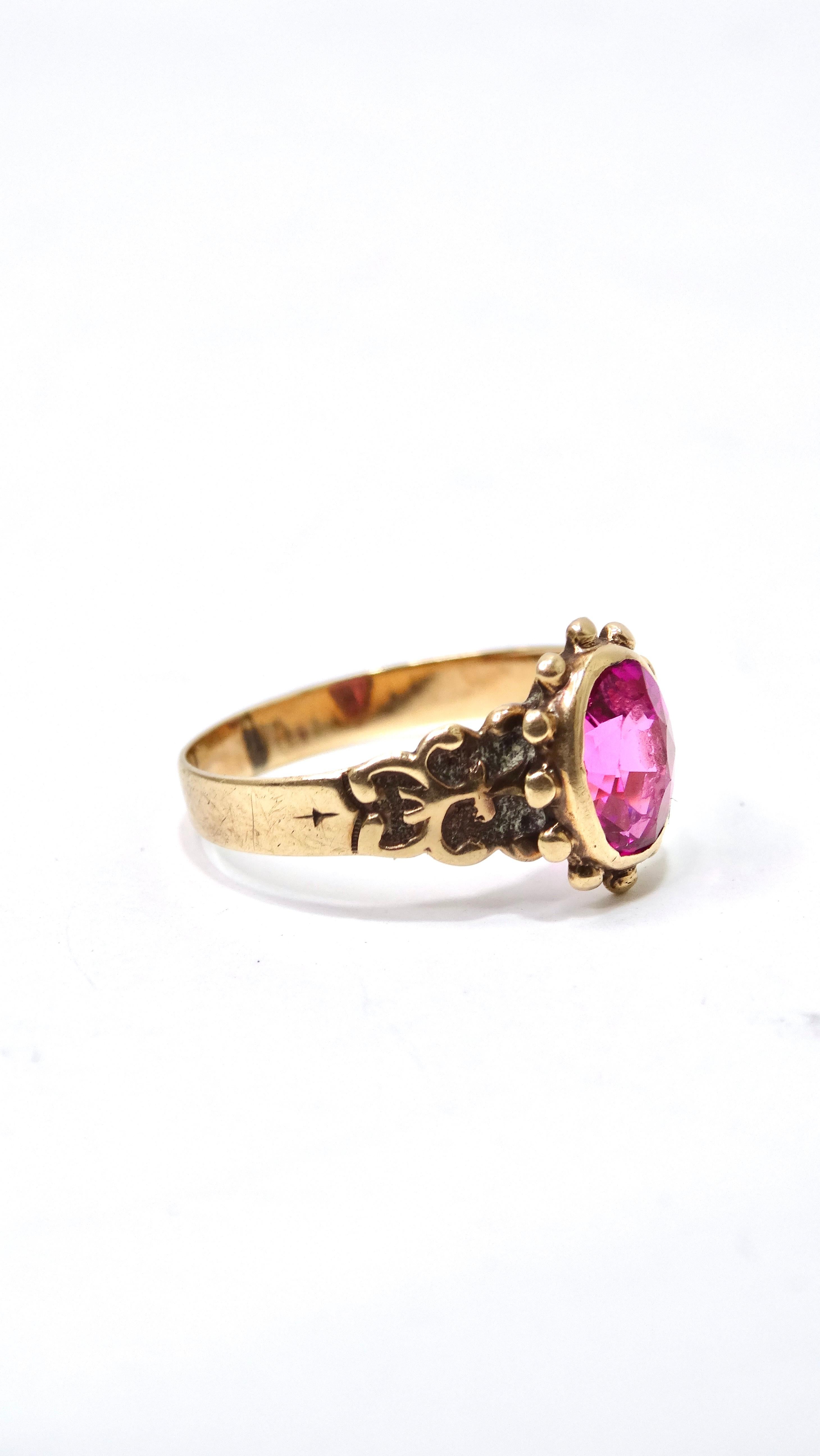 Rubin und 14k Gold Solitär Ring für Damen oder Herren im Angebot
