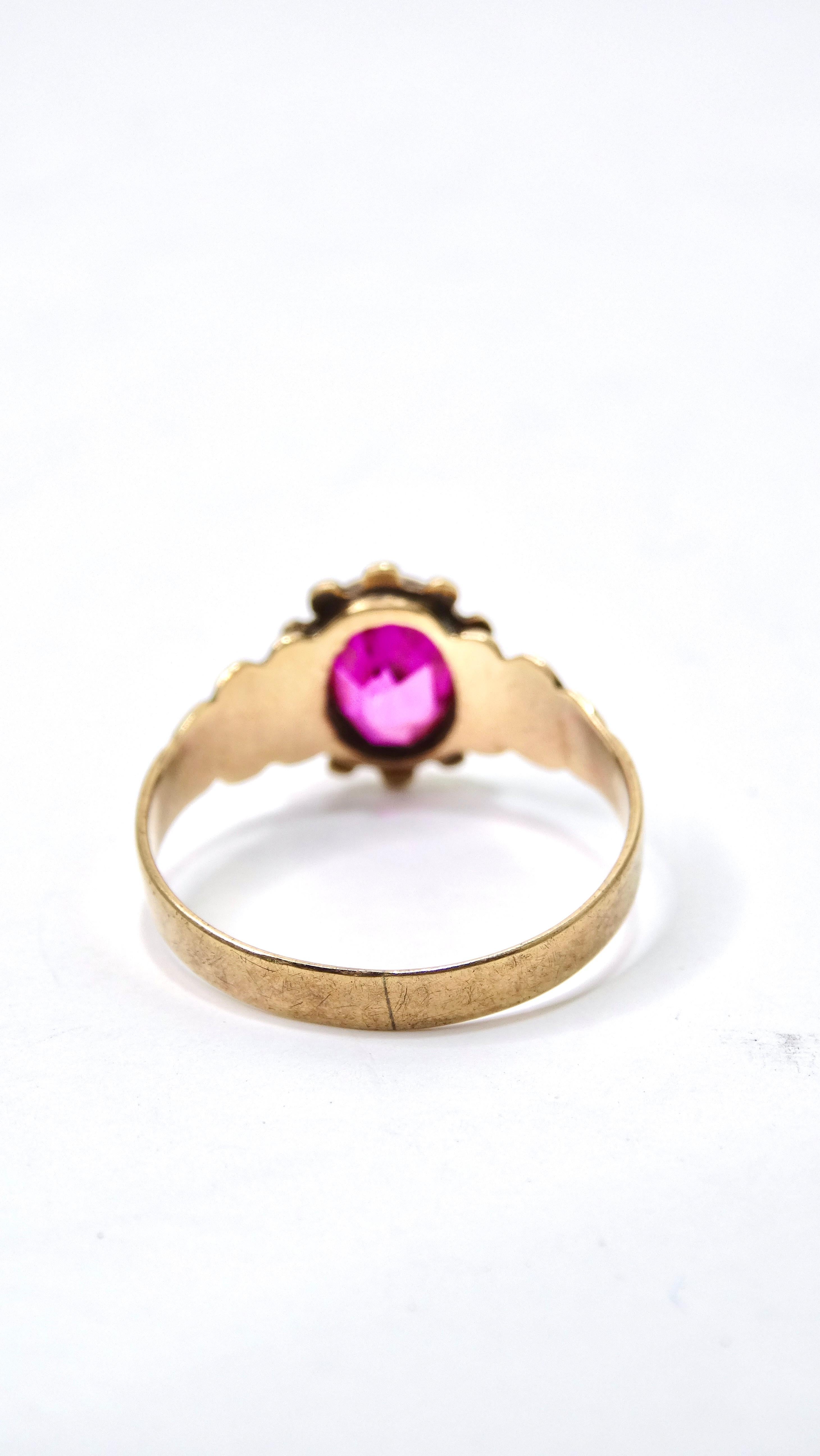 Ruby and 14k Gold Solitaire Ring For Sale 1