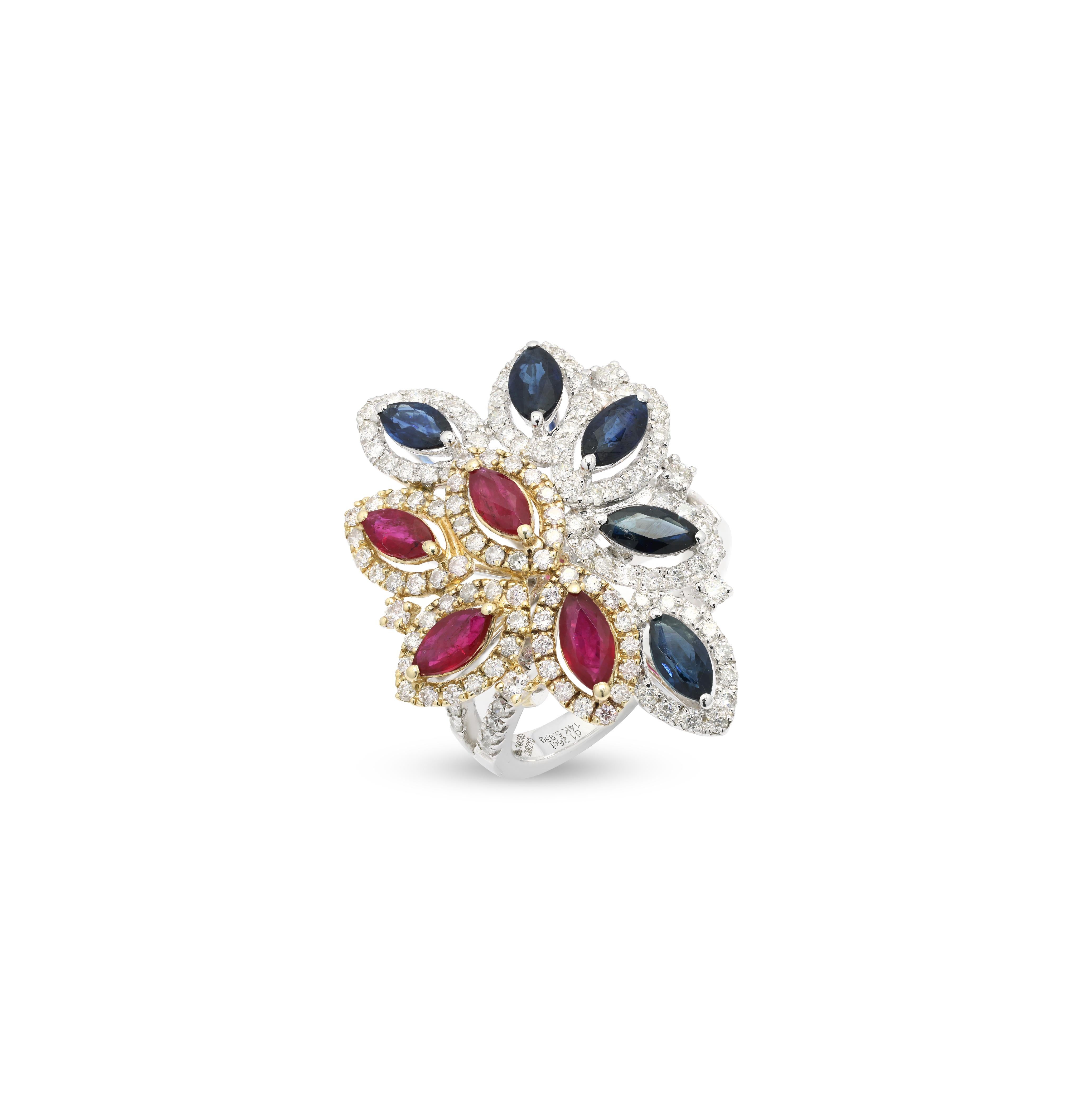 En vente :  Bague cocktail en or blanc 14 carats avec rubis et saphir bleu et diamants 2