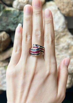 Ruby and Blue Sapphire Ring set in 18K Gold Settings