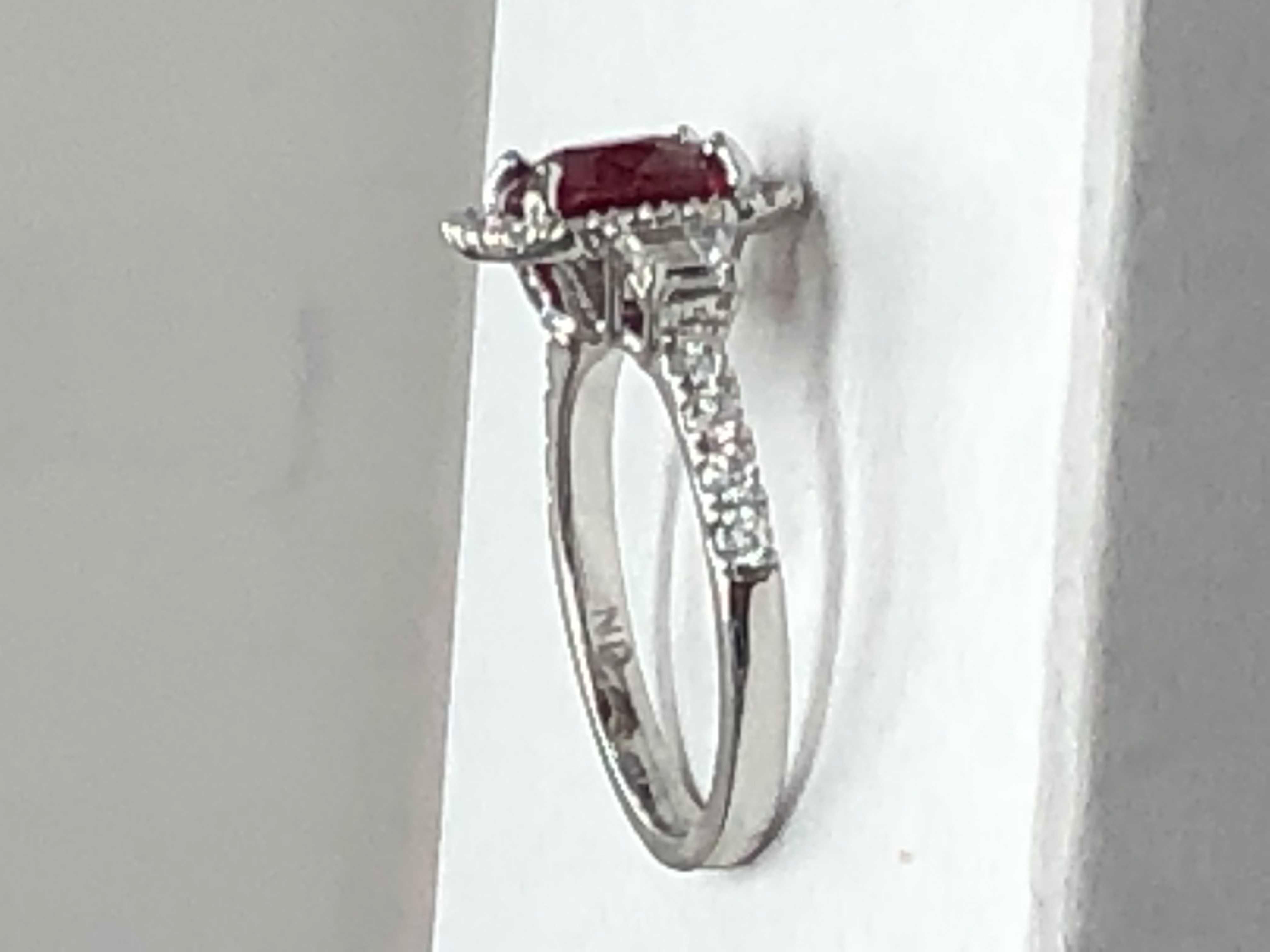 Ruby and Diamond 14 Karat White Gold Ring In New Condition For Sale In Great Neck, NY