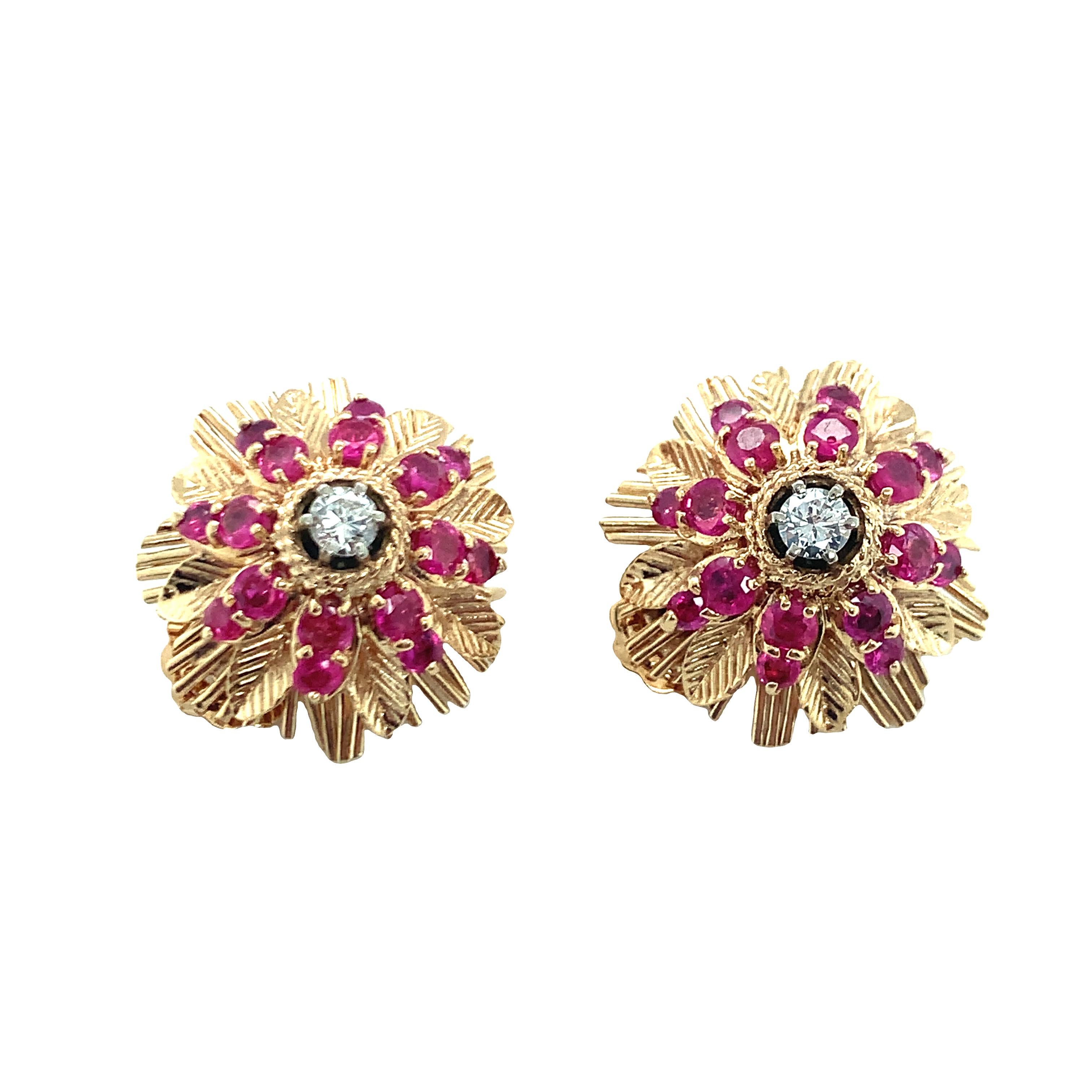 Ruby and Diamond 14K Yellow Gold Earclips In Good Condition For Sale In Beverly Hills, CA