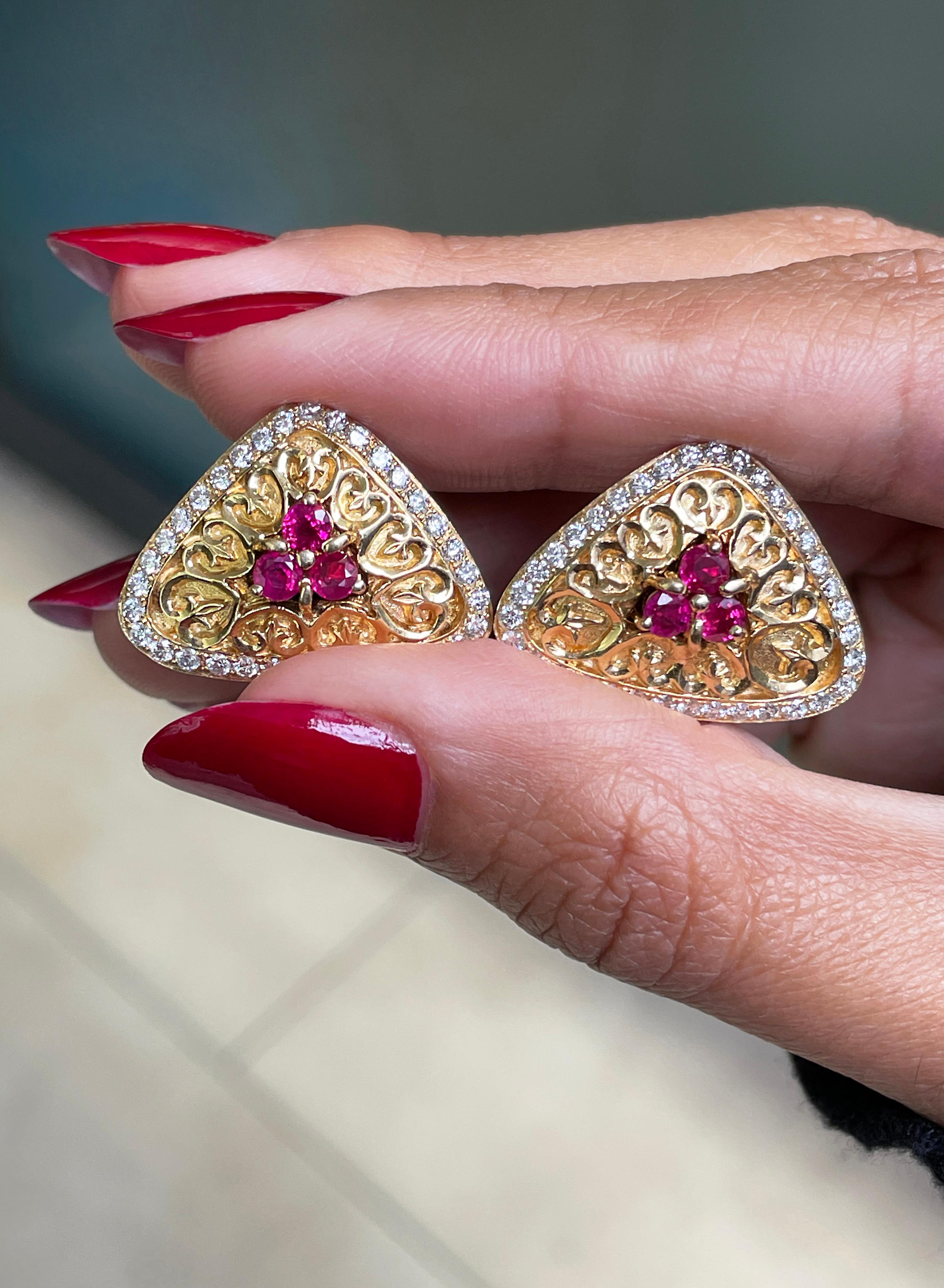 Round Cut Ruby and Diamond 18 Carat Yellow Gold Triangular Earrings For Sale