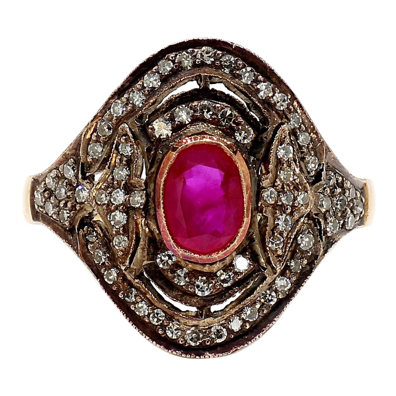 Ruby and Diamond 18K Gold Ring For Sale
