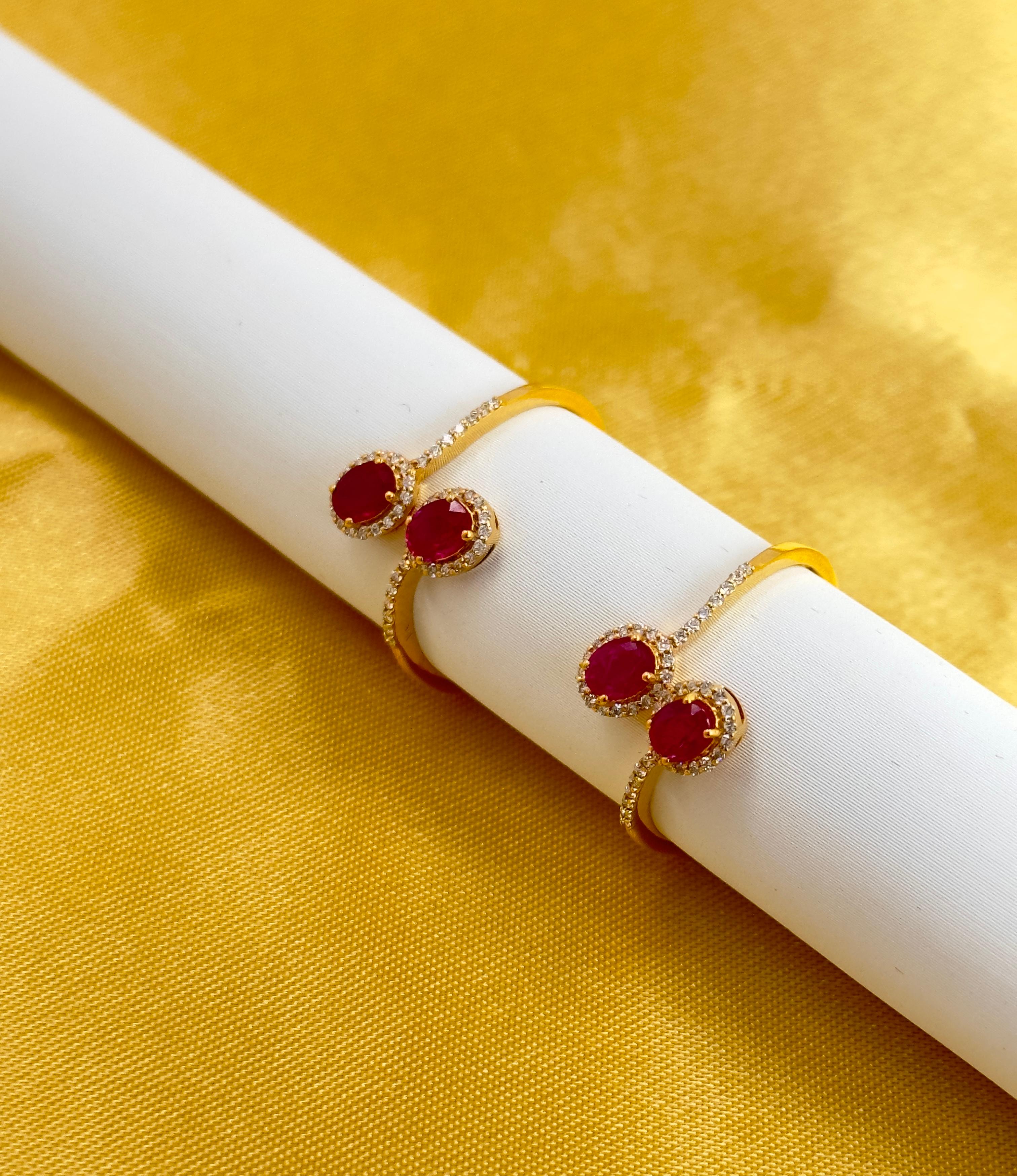 Women's or Men's Ruby and Diamond 2 Stone Cocktail Ring with Natural Gemstones and Solid Gold 18k For Sale