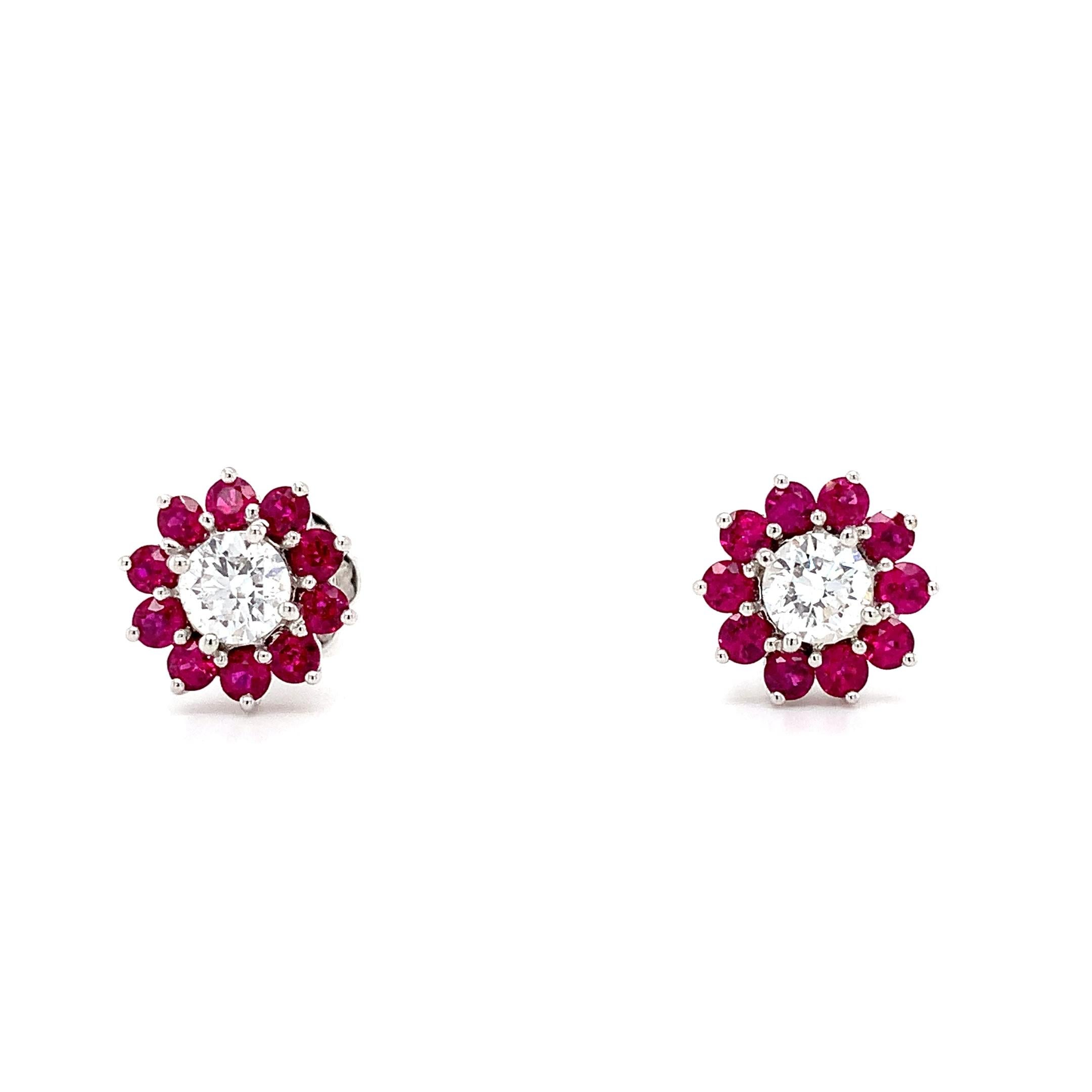 Pendientes art deco flor de rubí y diamante oro blanco 18k Corte redondo en venta