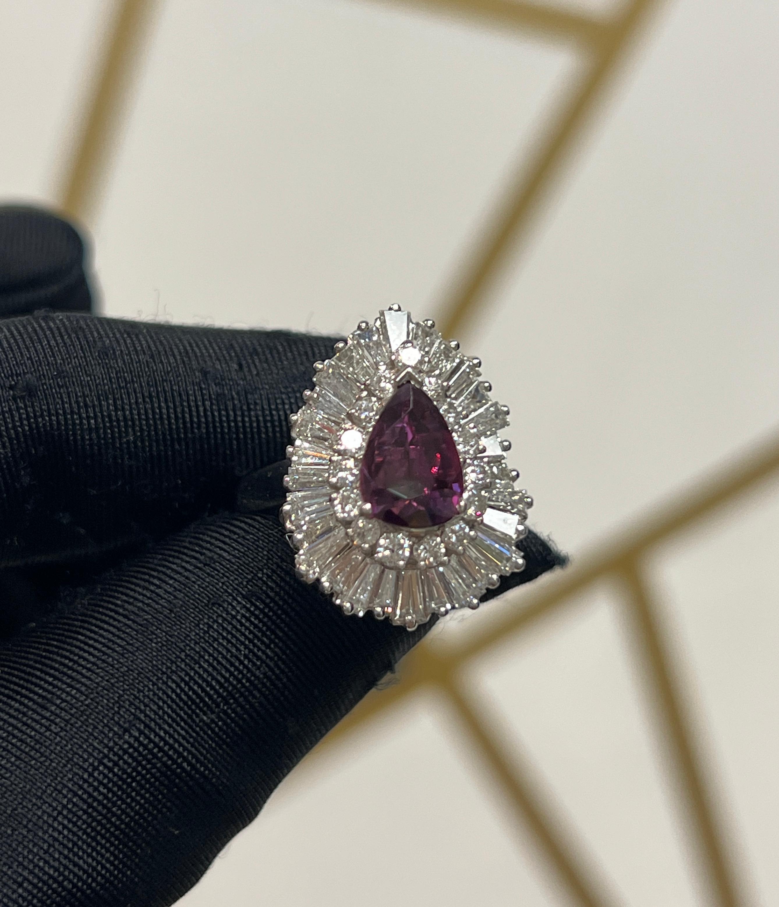 Ruby and Diamond Ballerina Ring In Excellent Condition For Sale In New York, NY
