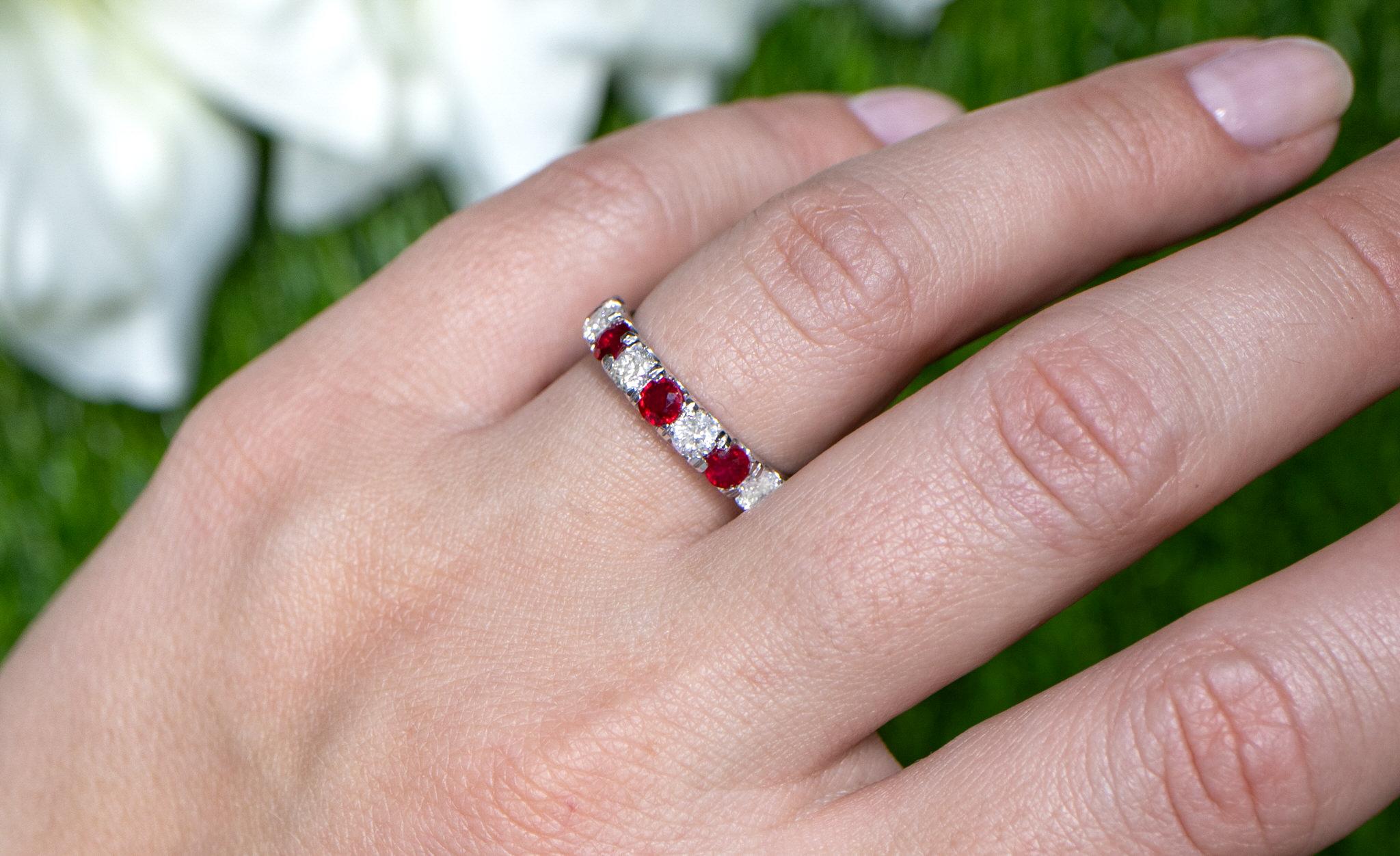 Contemporary Ruby and Diamond Band Ring 1.69 Carats 18K Gold For Sale