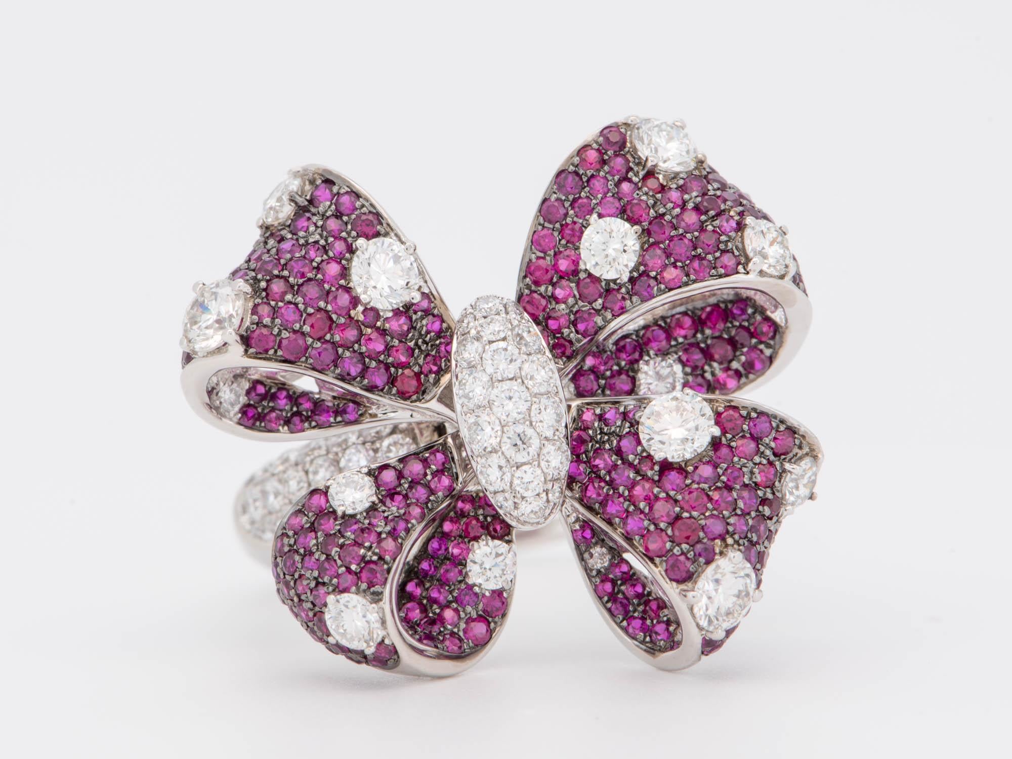♥ It's a stunning ring in the style of a bow tie, fully set with rubies and diamonds
♥ The bow tie ring head can be removed from the band and be worn as a pendant. We also included a pin attachment (made from 18K gold) that can be attached to the
