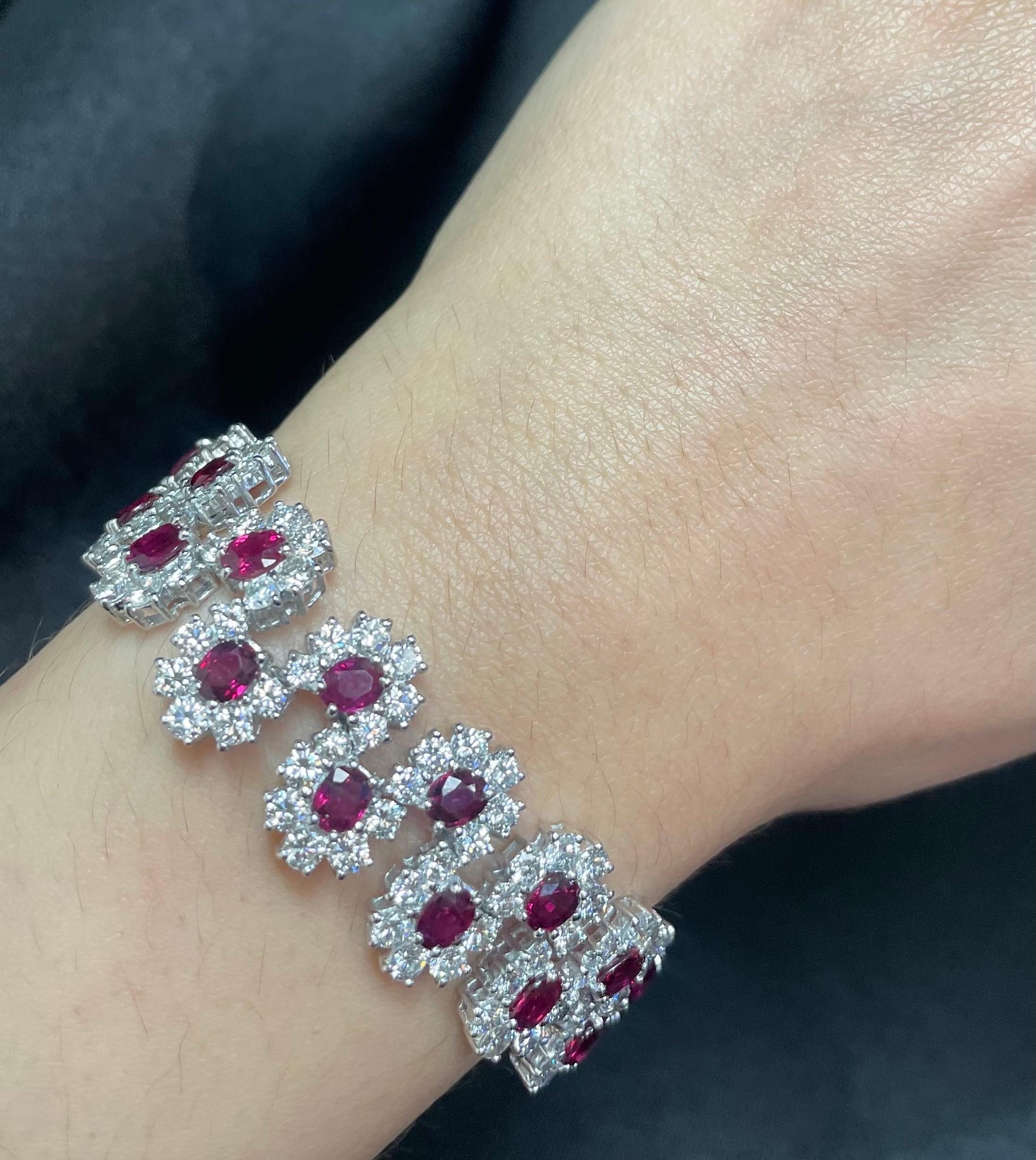 Ruby and Diamond Bracelet

A white gold bracelet with an undulating line of 102 round cut diamonds and 34 oval rubies. 

Approximate Length: 7.5