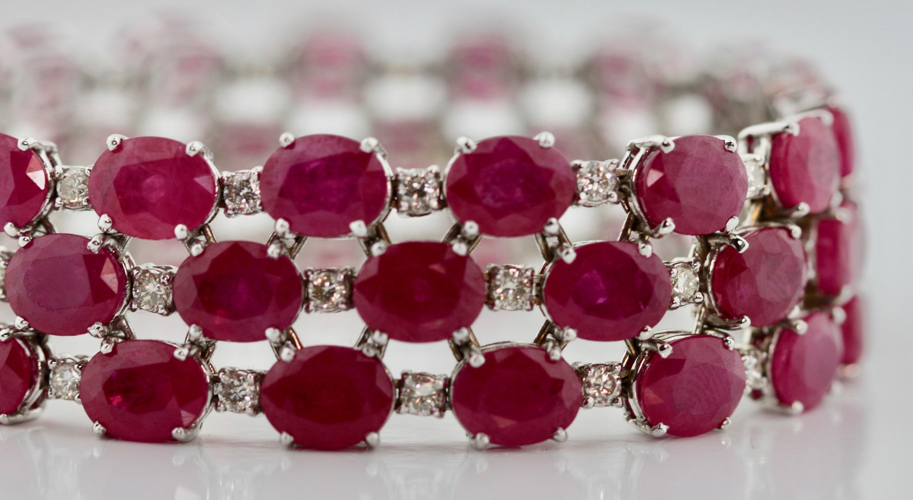 Ruby and Diamond Bracelet In Good Condition In Palm Beach, FL