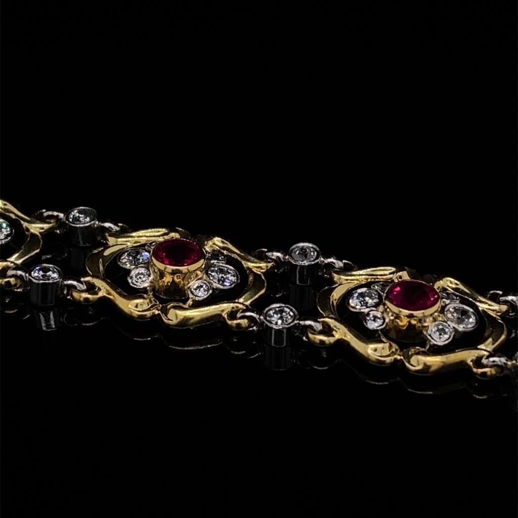 Ruby and Diamond Bracelet in 18 Karat Yellow Gold and Platinum, Circa 1910 In Good Condition For Sale In London, GB