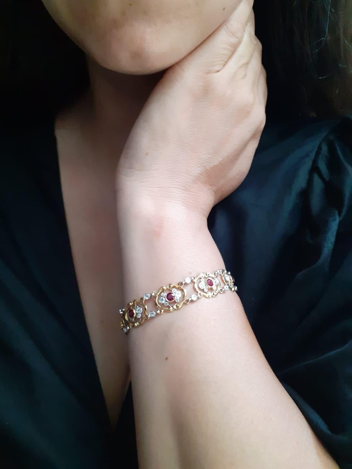 Rubin- und Diamantarmband aus 18 Karat Gelbgold und Platin, um 1910 Damen im Angebot