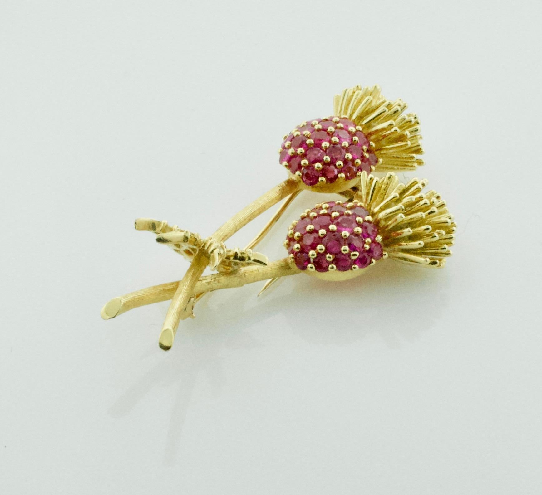 Retro Ruby and Diamond Brooch, circa 1940s 18 Karat 2.50 Carat of Rubies For Sale