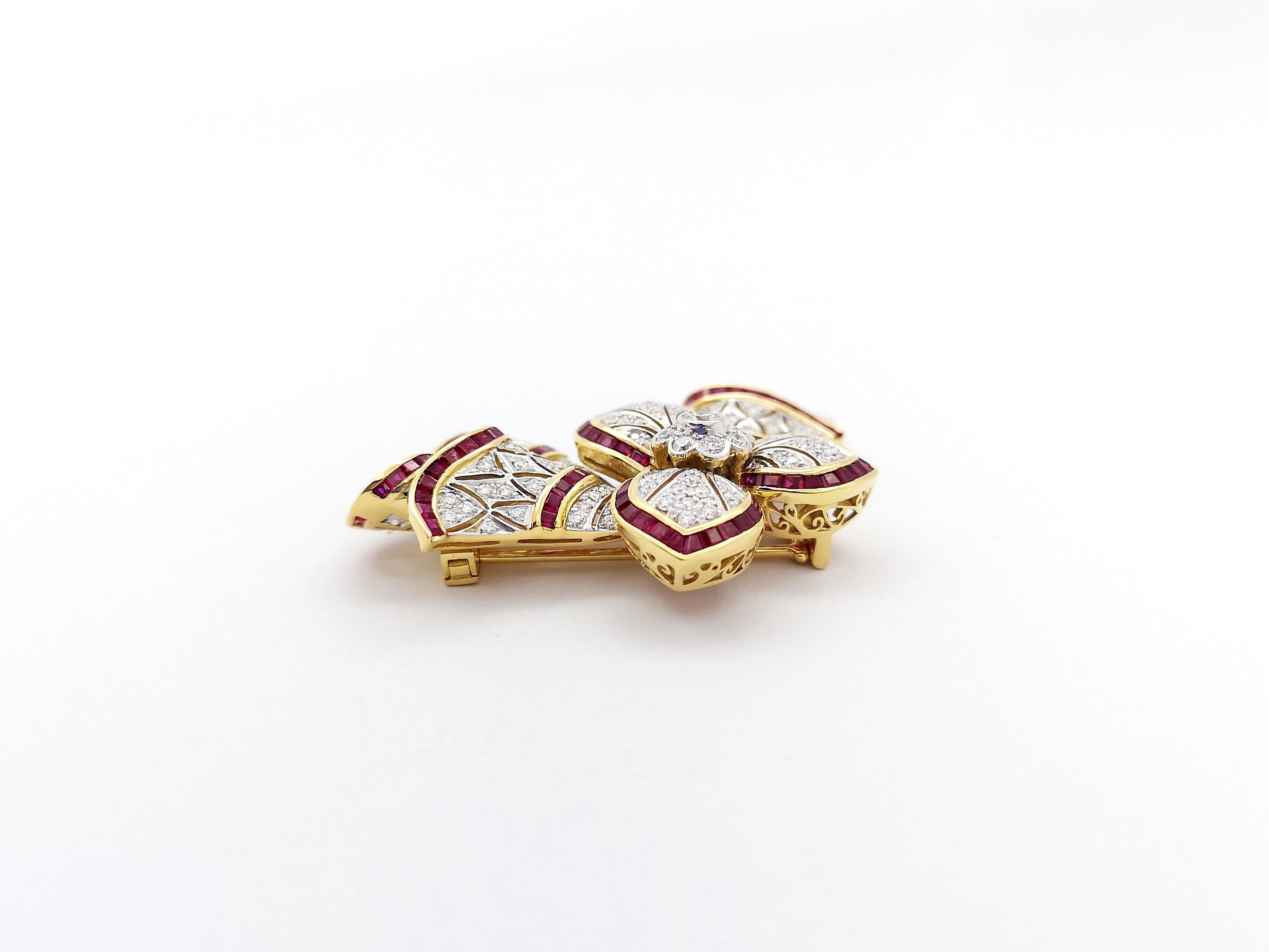 Ruby and Diamond Brooch/Pendant set in 18K Gold Settings For Sale 4