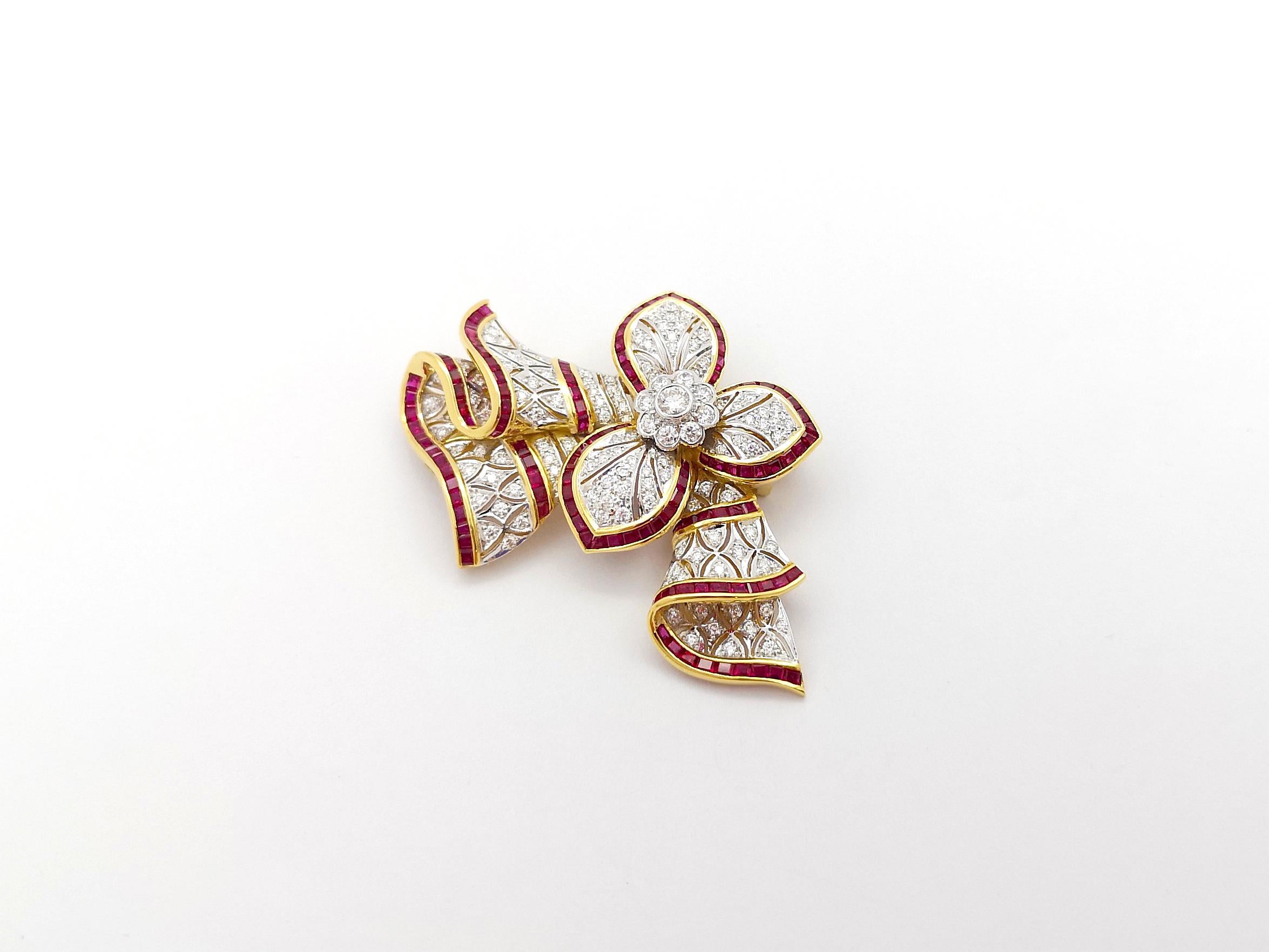Brilliant Cut Ruby and Diamond Brooch/Pendant set in 18K Gold Settings For Sale