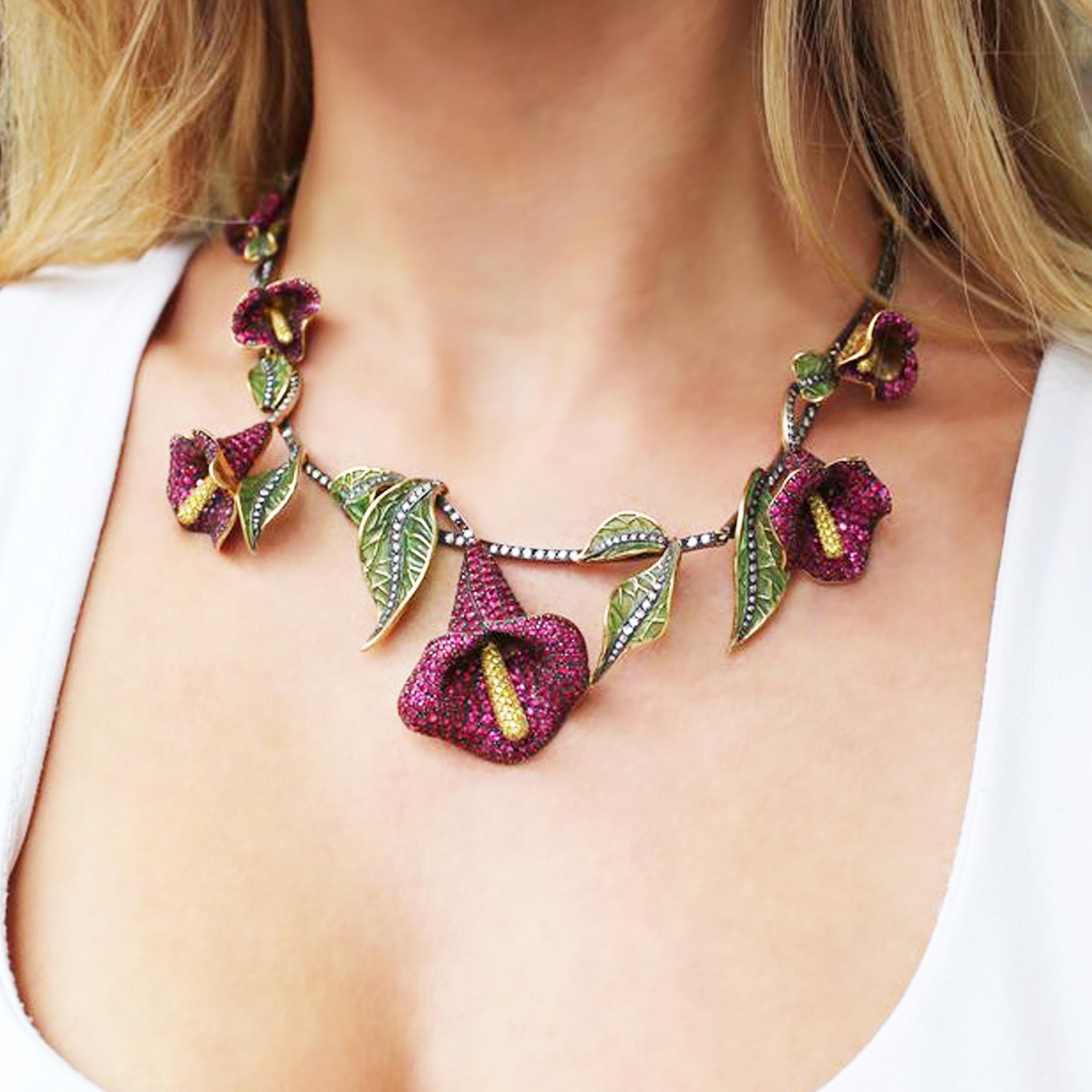 Moira Ruby, Diamond, Silver and Gold Calla Lily Necklace In Excellent Condition For Sale In London, GB