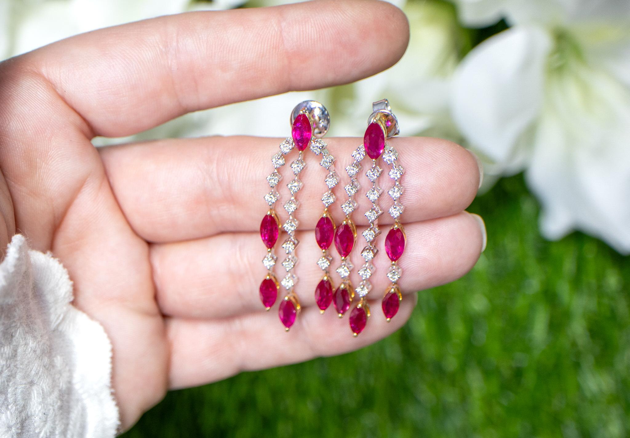 Art Deco Ruby and Diamond Chandelier Earrings 5.4 Carats 18K Gold For Sale