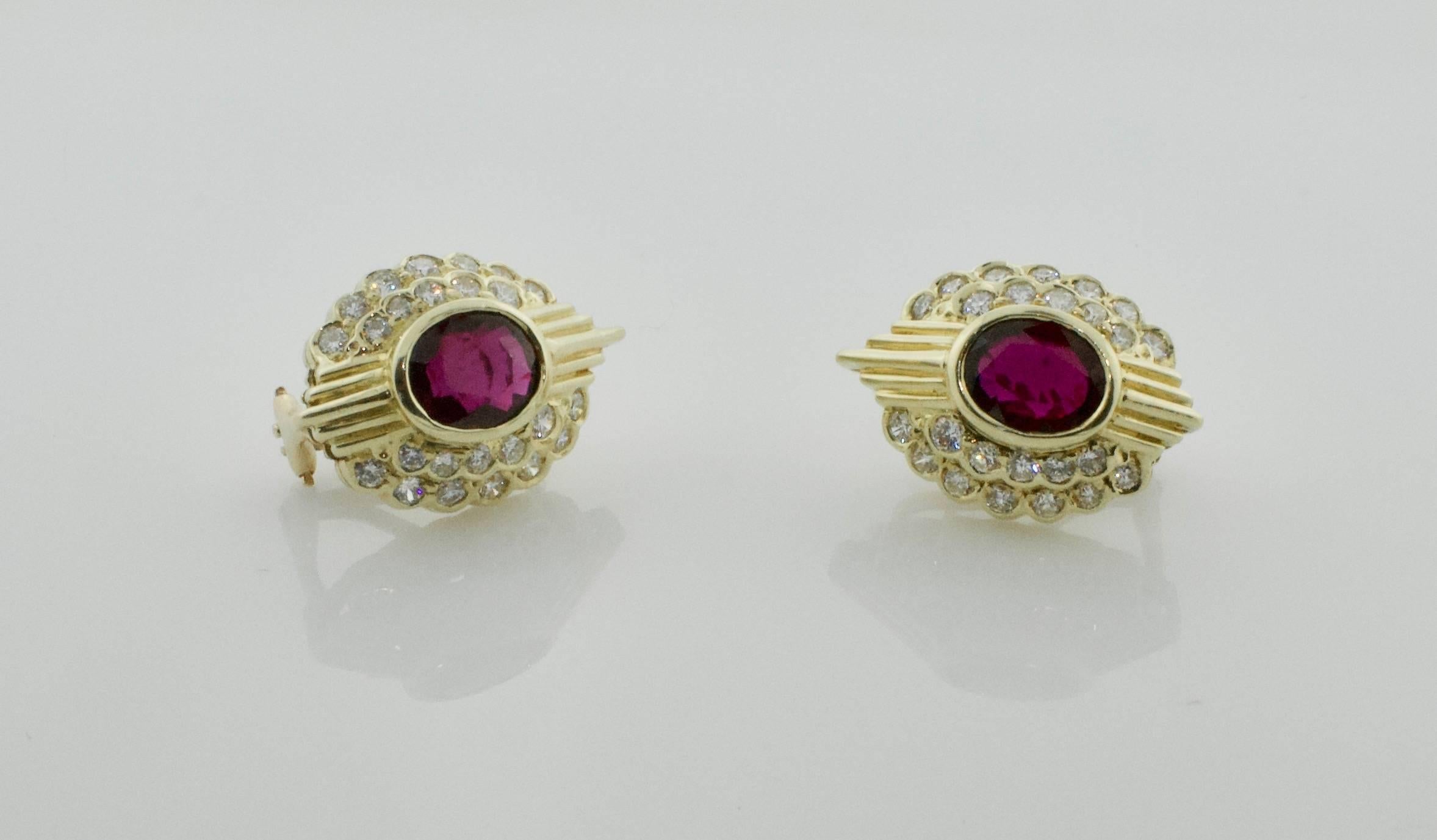 Oval Cut Ruby and Diamond Clip Earrings in 18 Karat '4.50 Carat in Rubies' For Sale