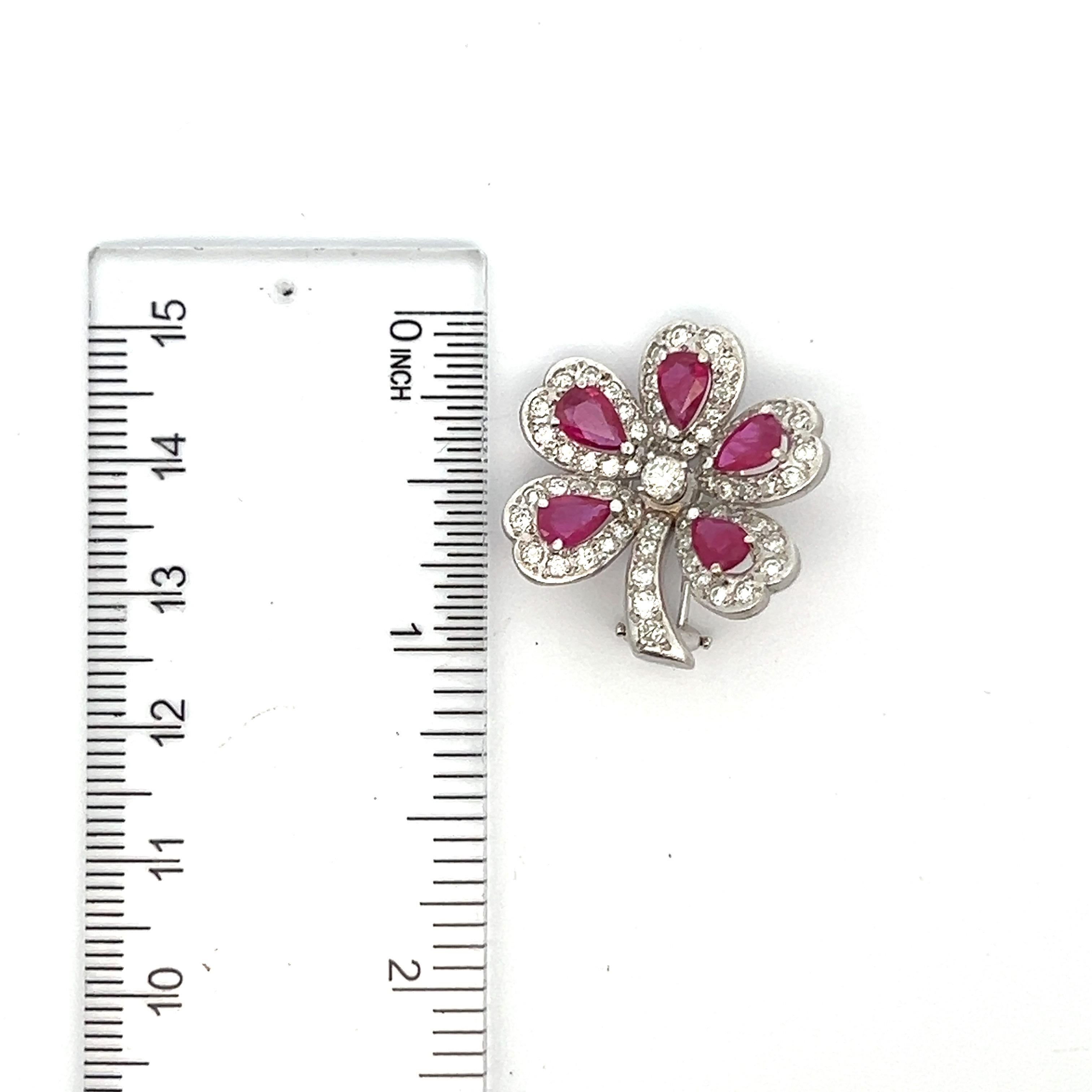 Ruby and Diamond Clover Earrings  In Excellent Condition For Sale In New York, NY