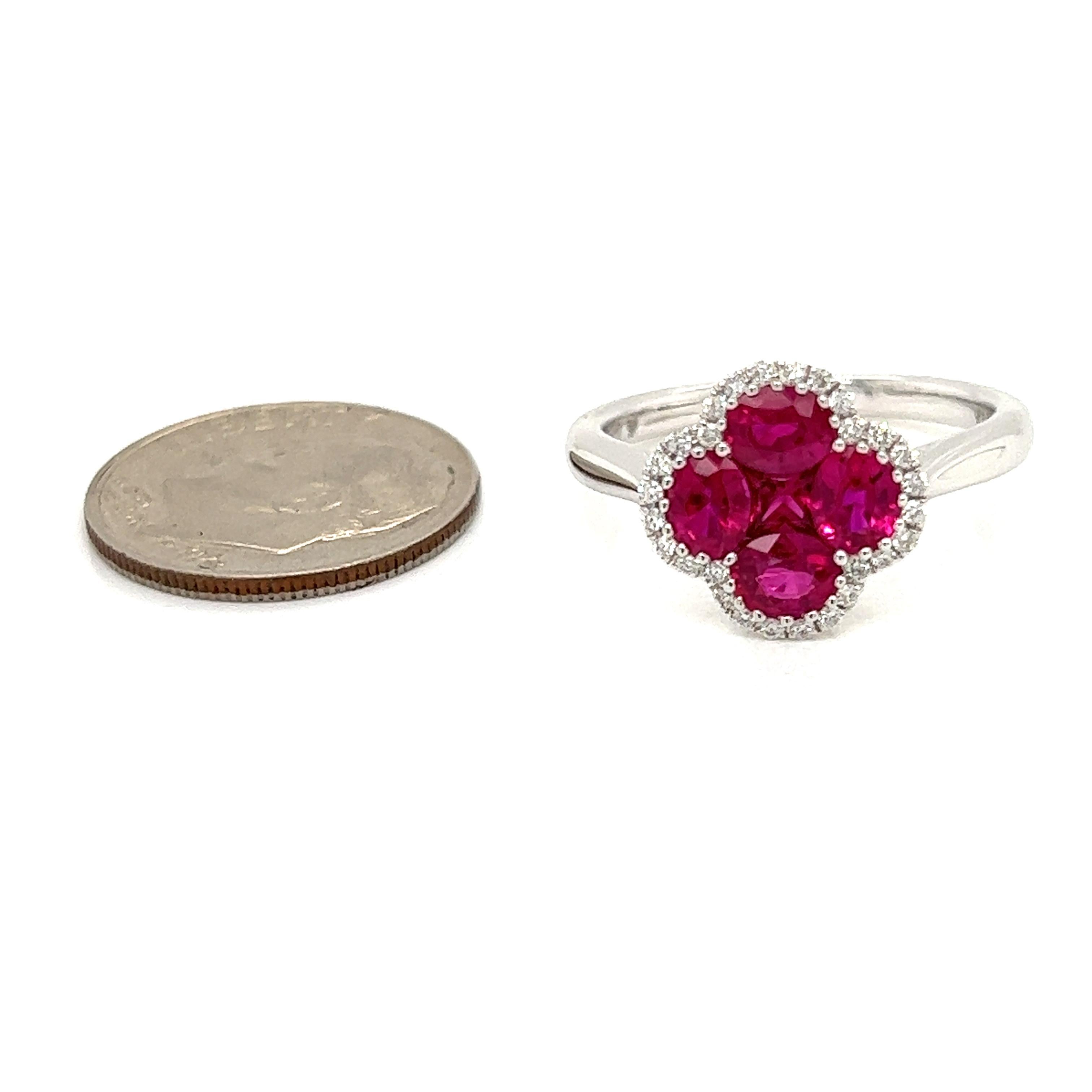 Klee-Ring mit Rubin und Diamant (Rundschliff)