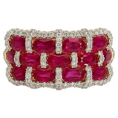 Cocktailring mit Rubin und Diamant aus 18 Karat Gold