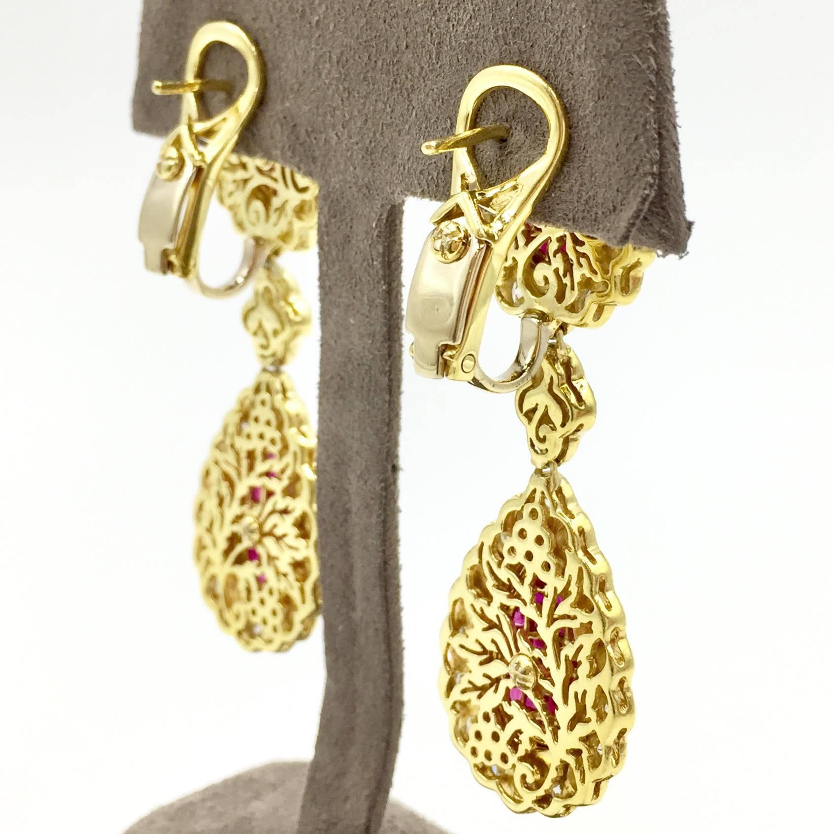 Princess Cut Ruby and Diamond Drop 18 Karat Yellow Gold Earrings For Sale