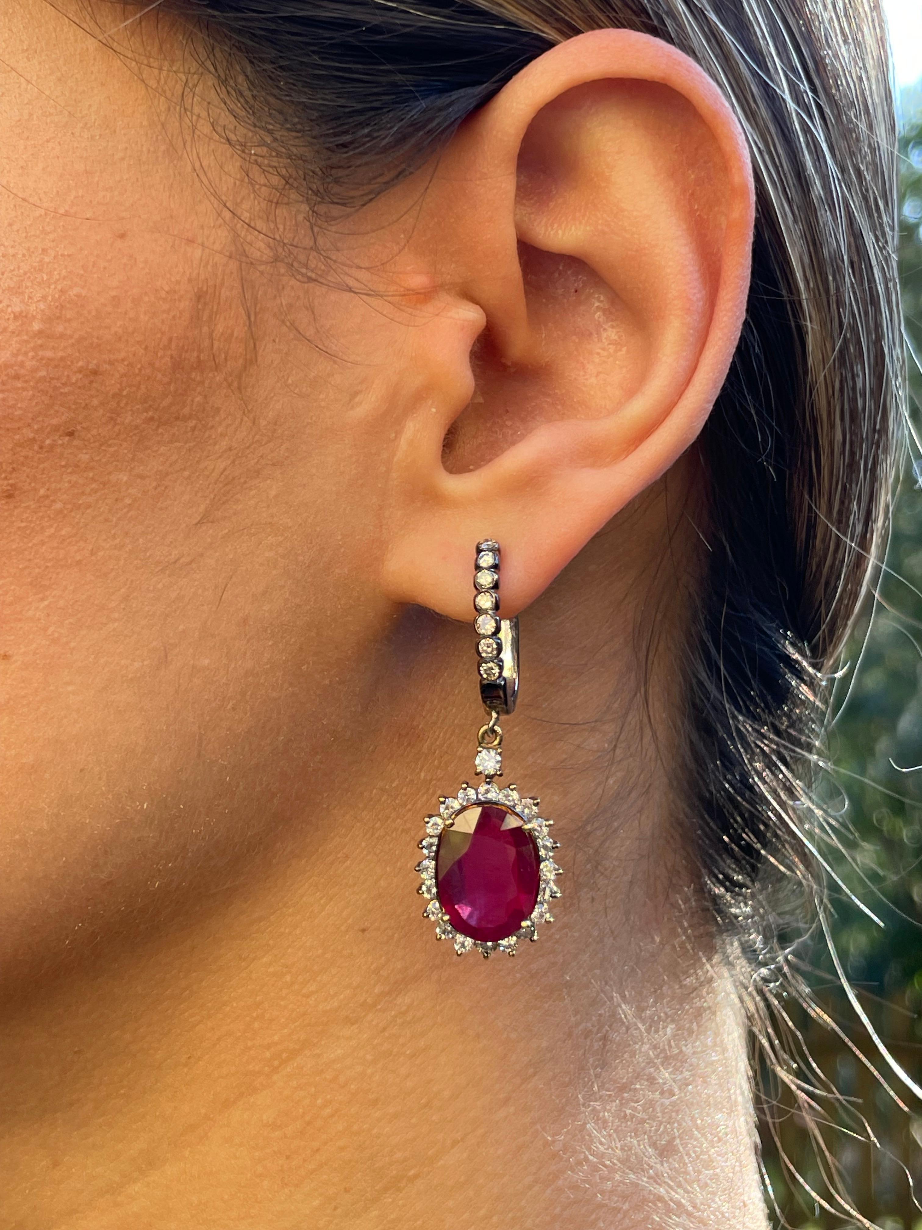 Tardo vittoriano Ruby and Diamond Drop Dangle Earrings in vendita