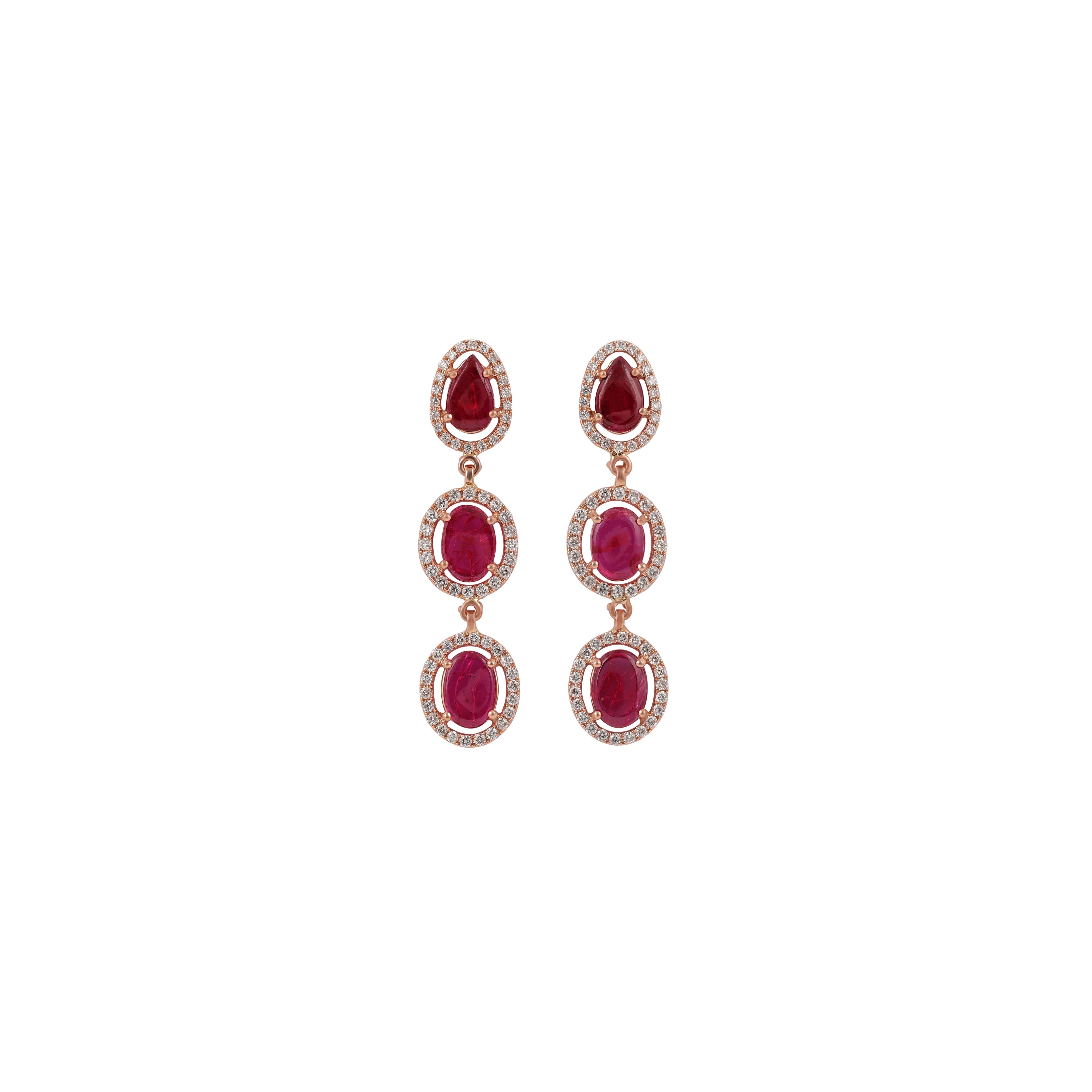 Rubin- und Diamant-Ohrring aus 18 Karat Roségold mit Nieten (Zeitgenössisch) im Angebot