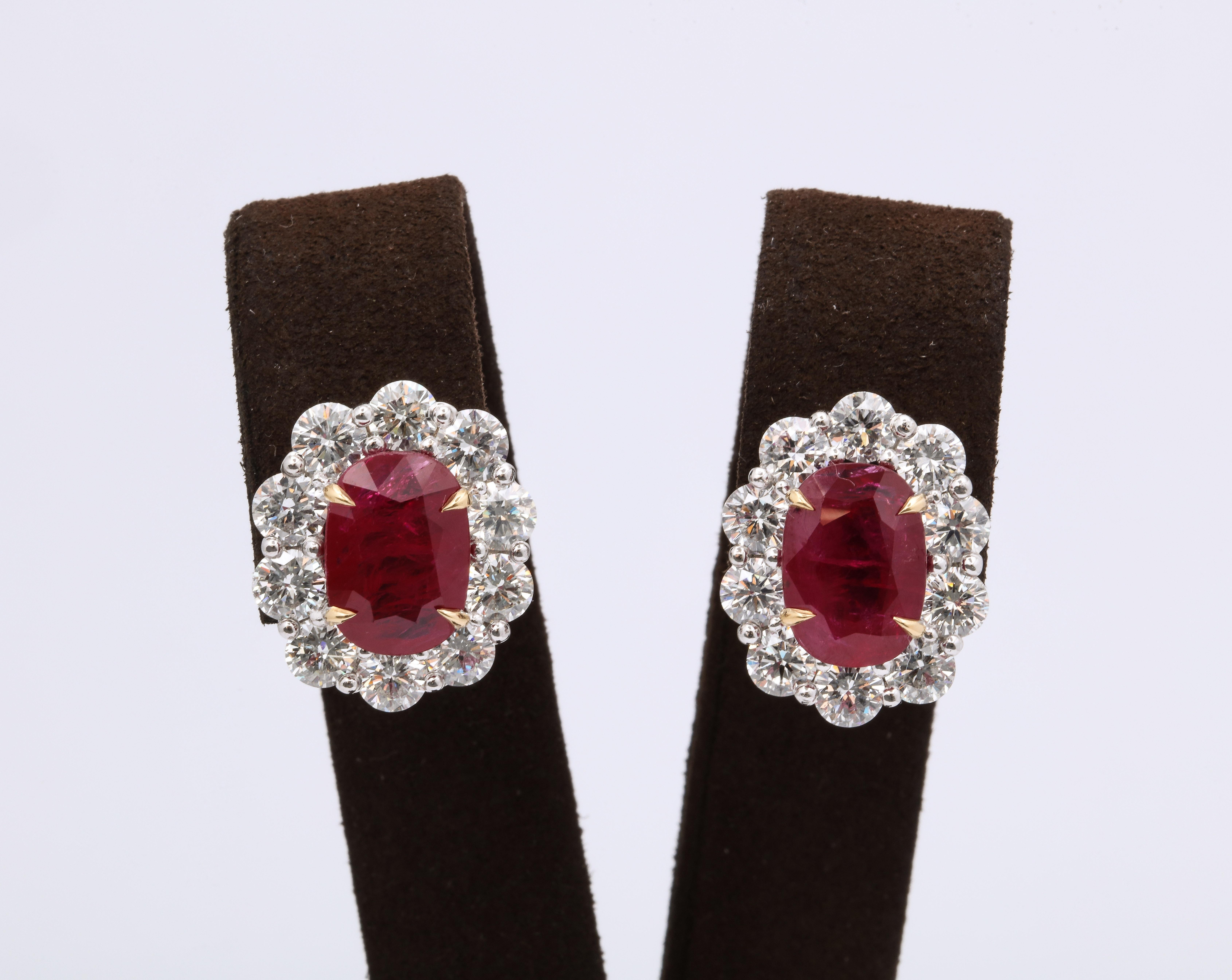 
Classic Ruby and Diamond Earrings

10.16 carats 
