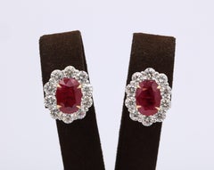 Orecchini con rubini e diamanti