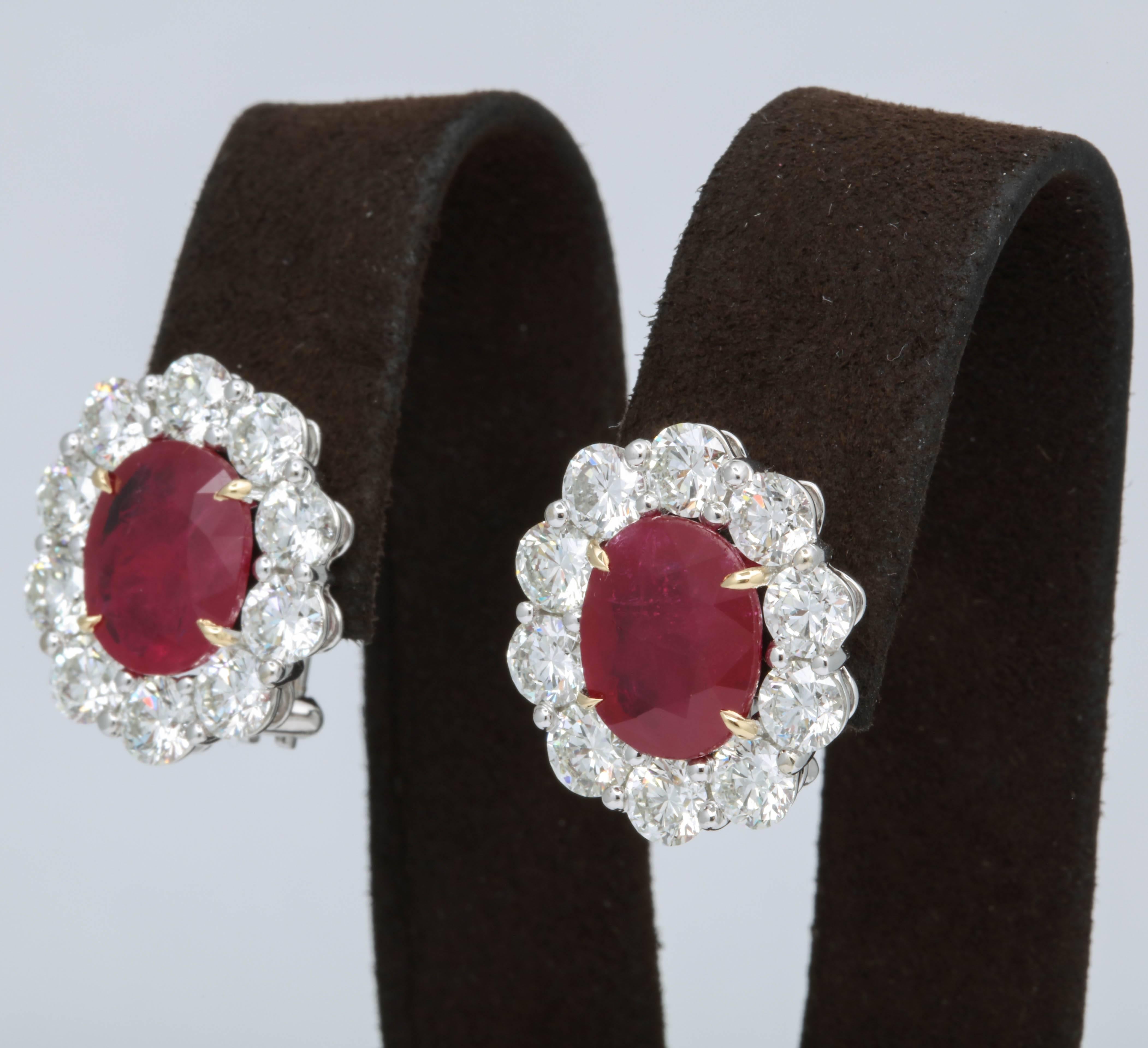 Rubin- und Diamant-Ohrringe im Zustand „Neu“ im Angebot in New York, NY