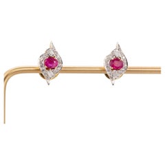 Boucles d'oreilles en or jaune 18K avec rubis et diamants